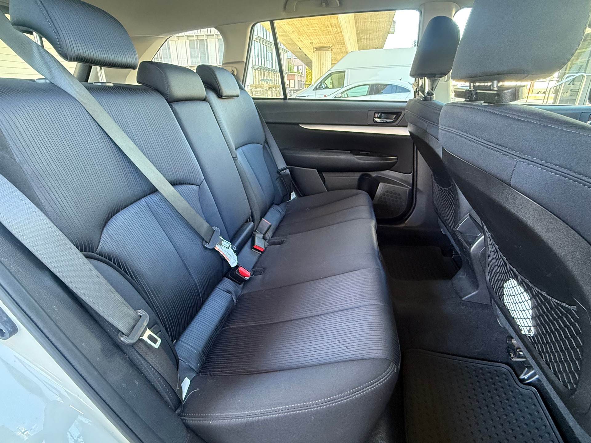 SUBARU Legacy 2.0D Swiss AWD-image-13
