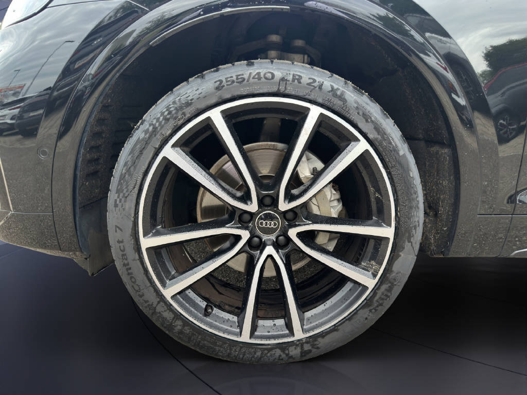 AUDI Q5 2.0 40 TDI S Line quattro S-Tronic-image-6
