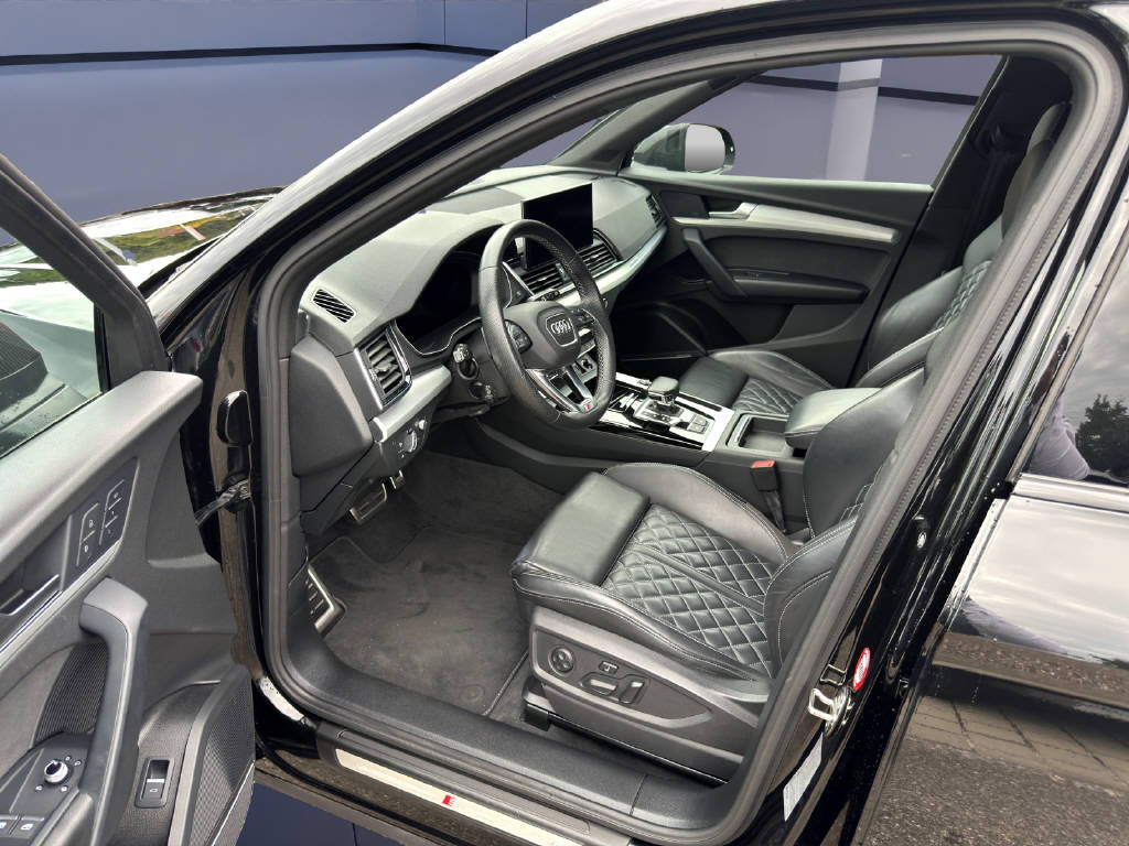 AUDI Q5 2.0 40 TDI S Line quattro S-Tronic-image-5