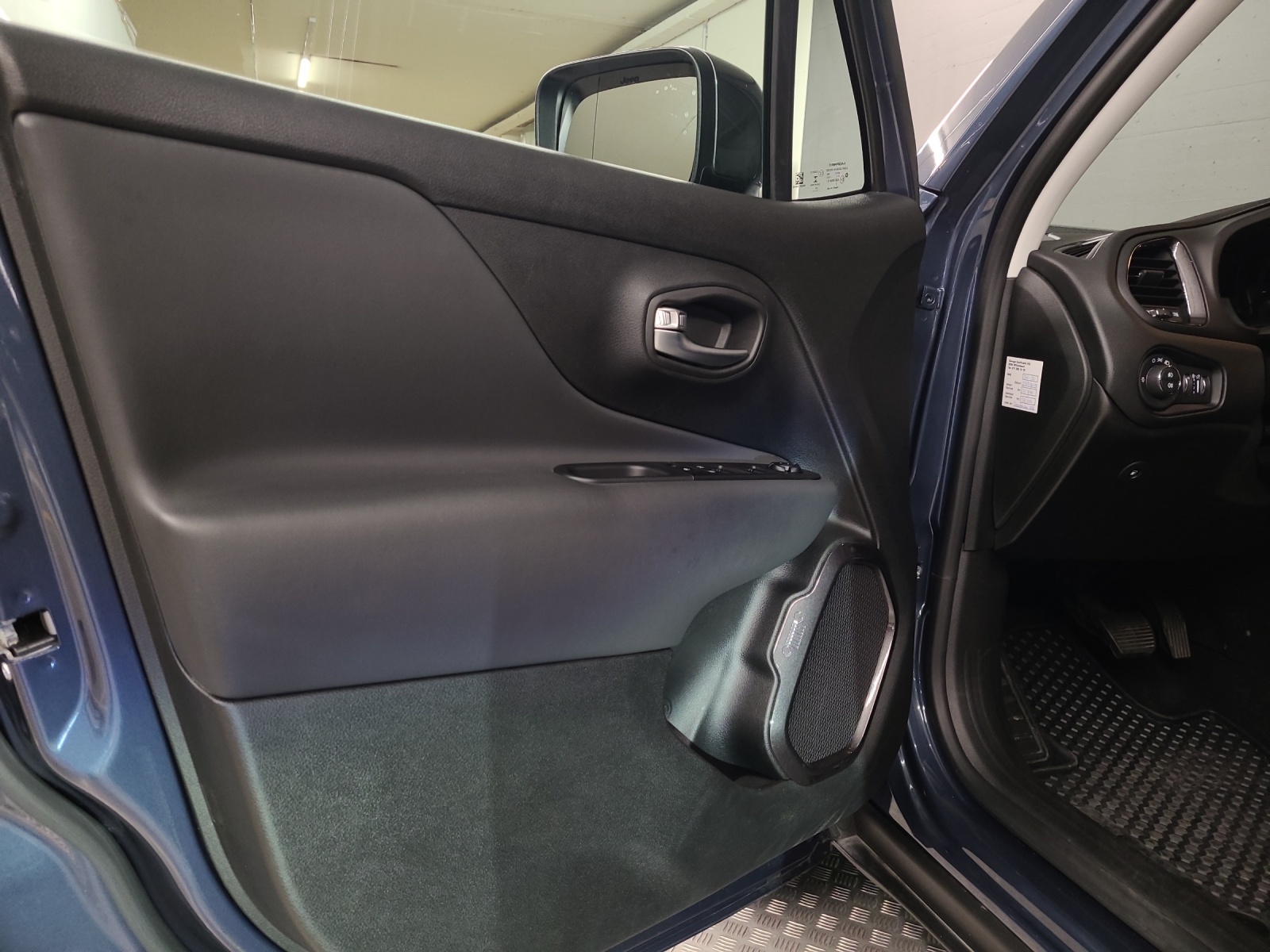 JEEP Renegade 1.3 S 4xe-image-11