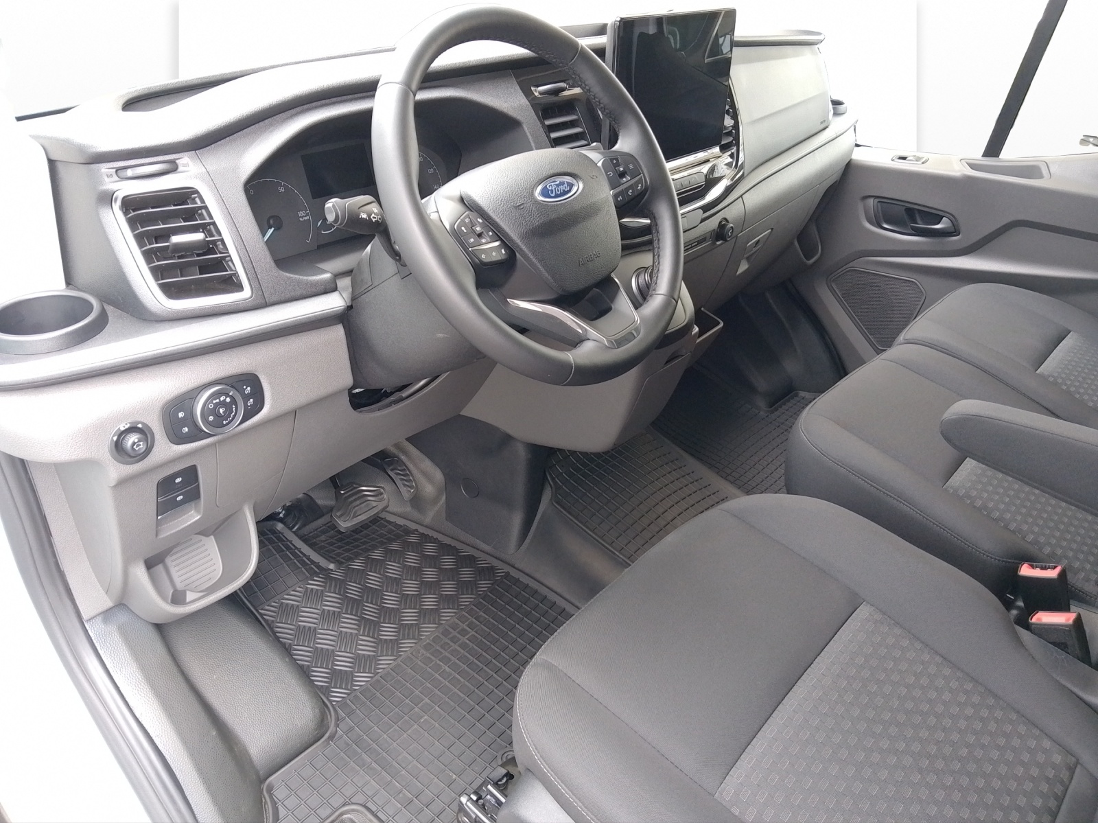 FORD E-Transit Van 350 L2H2 68kWh Trend-image-5