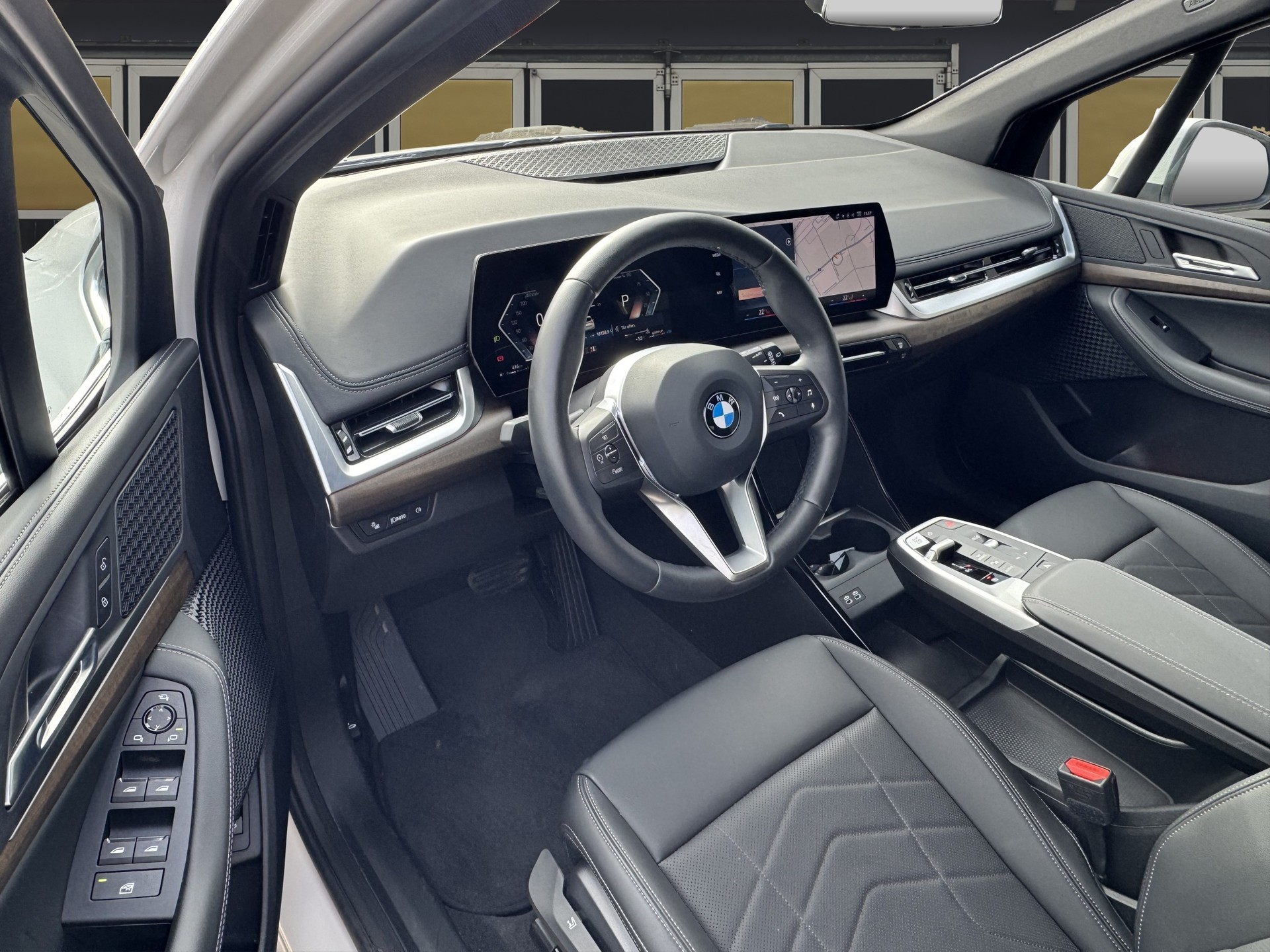 BMW 218d Active Tourer Luxury Line-image-8