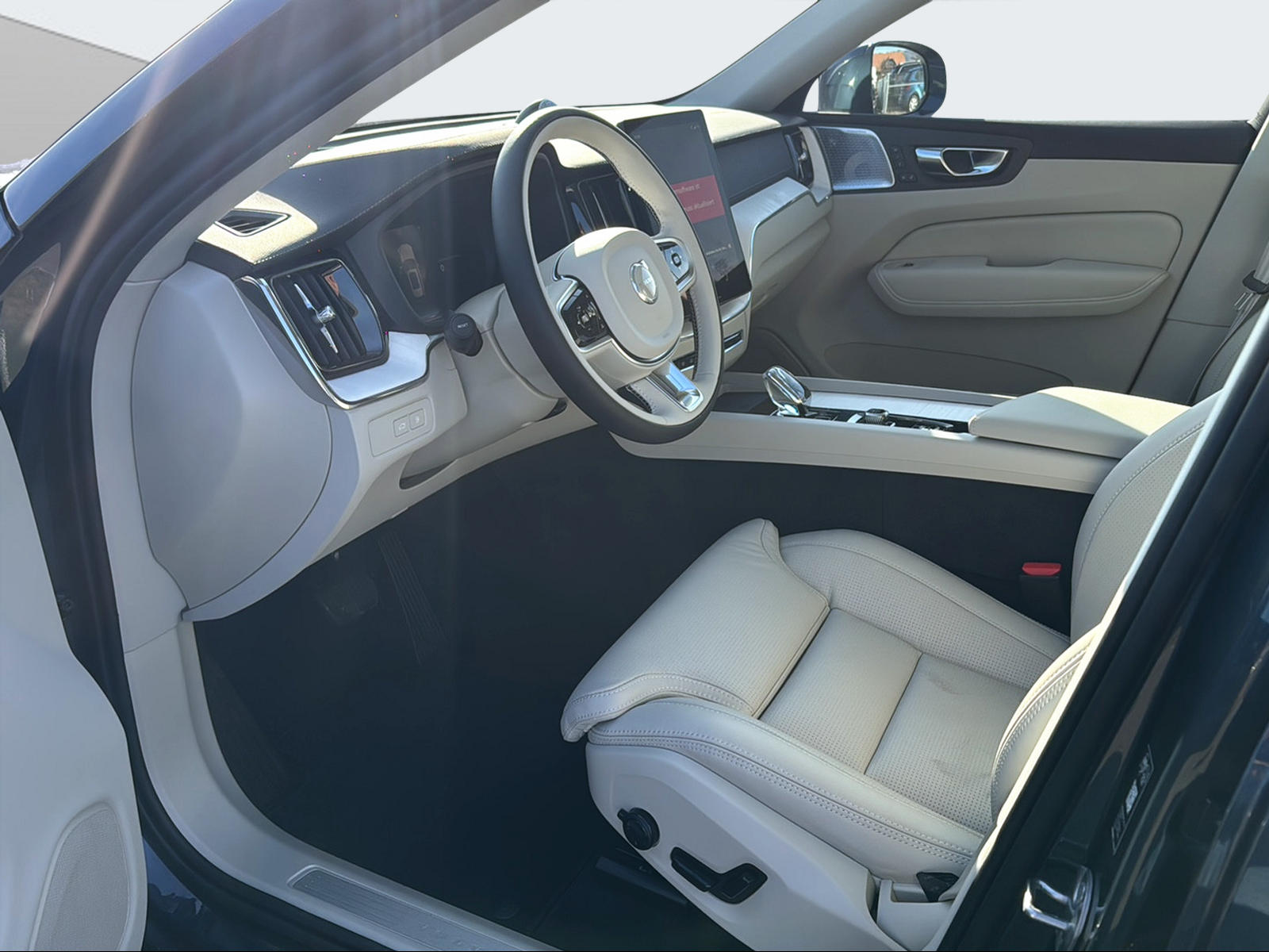 VOLVO XC60 2.0 T8 TE Ultra Bright eAWD-image-9