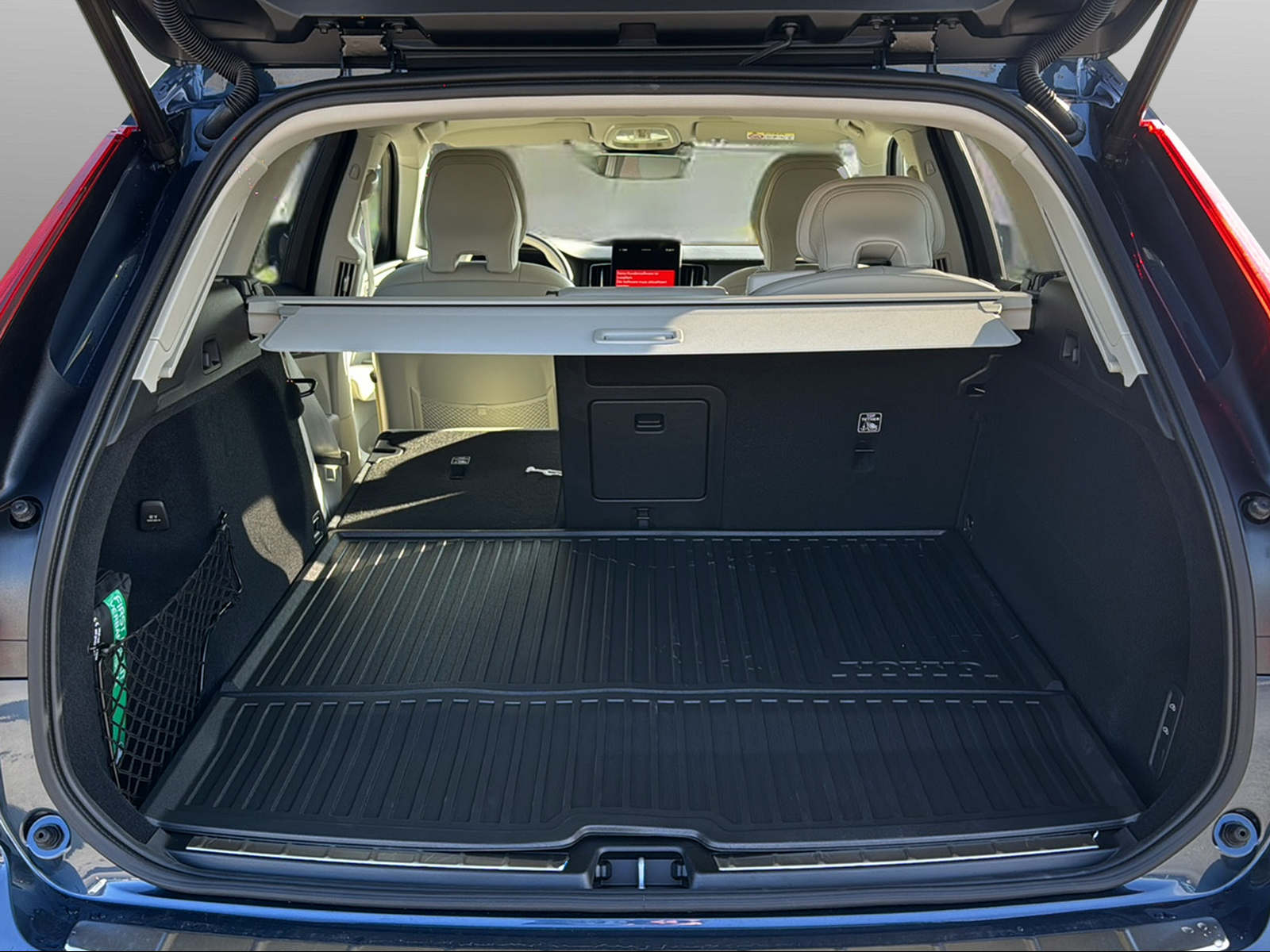 VOLVO XC60 2.0 T8 TE Ultra Bright eAWD-image-15