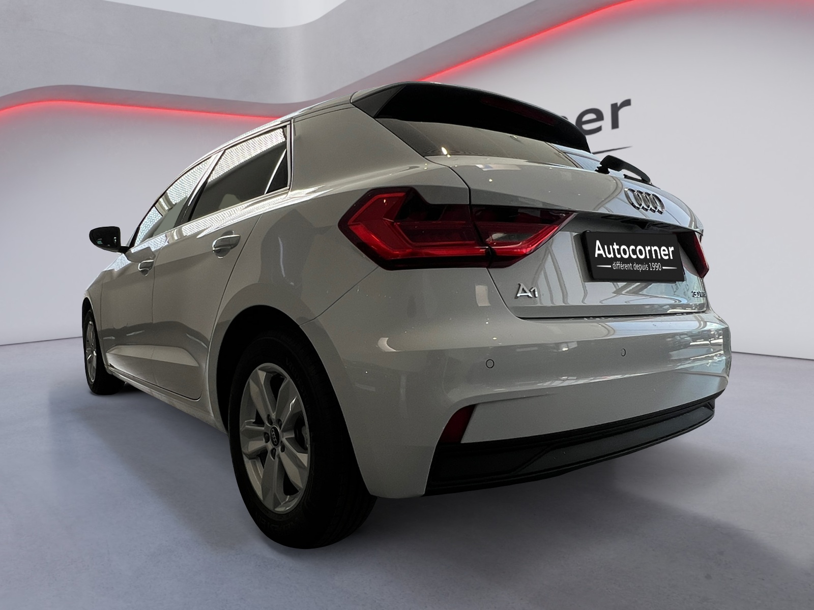 AUDI A1 Sportback 30 TFSI Attraction-showroom-element-2