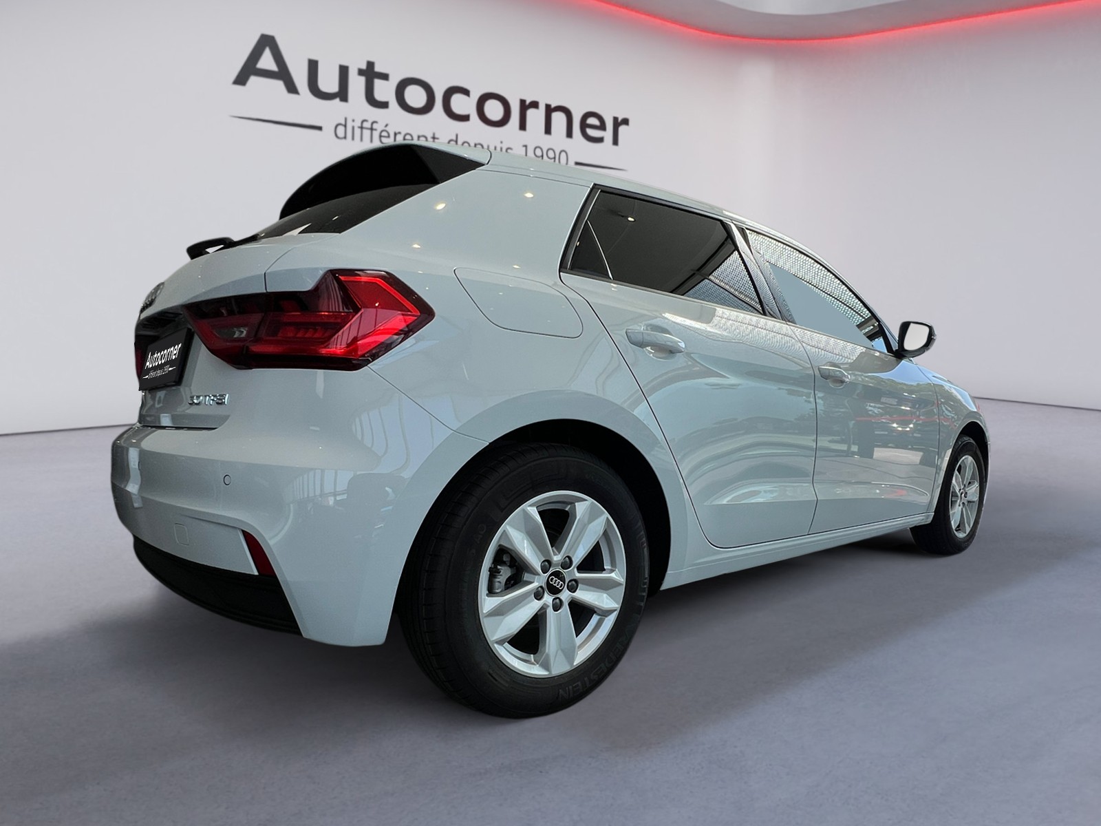AUDI A1 Sportback 30 TFSI Attraction-image-4