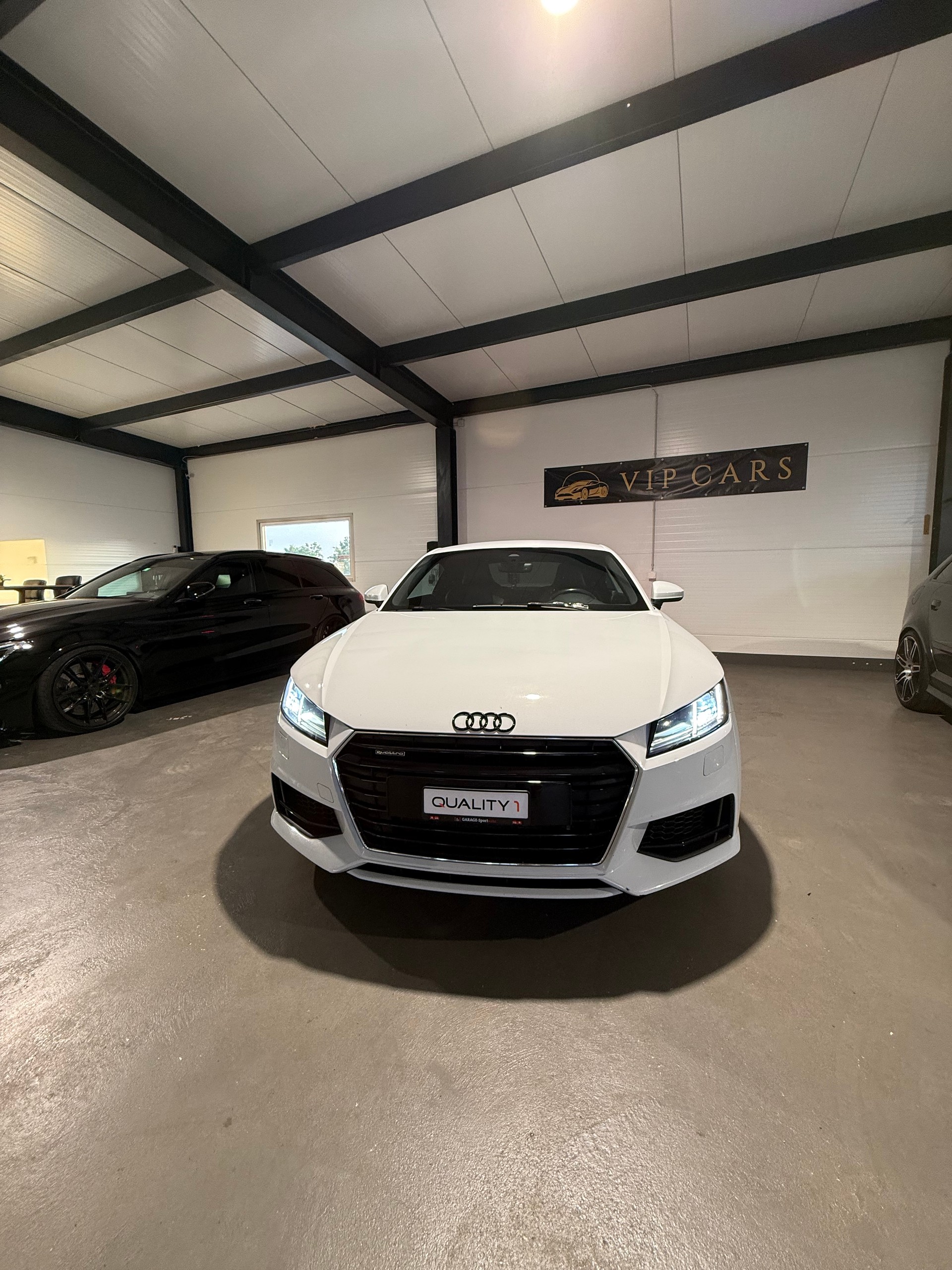 AUDI 2.0 TFSI quattro S-Line-image-1