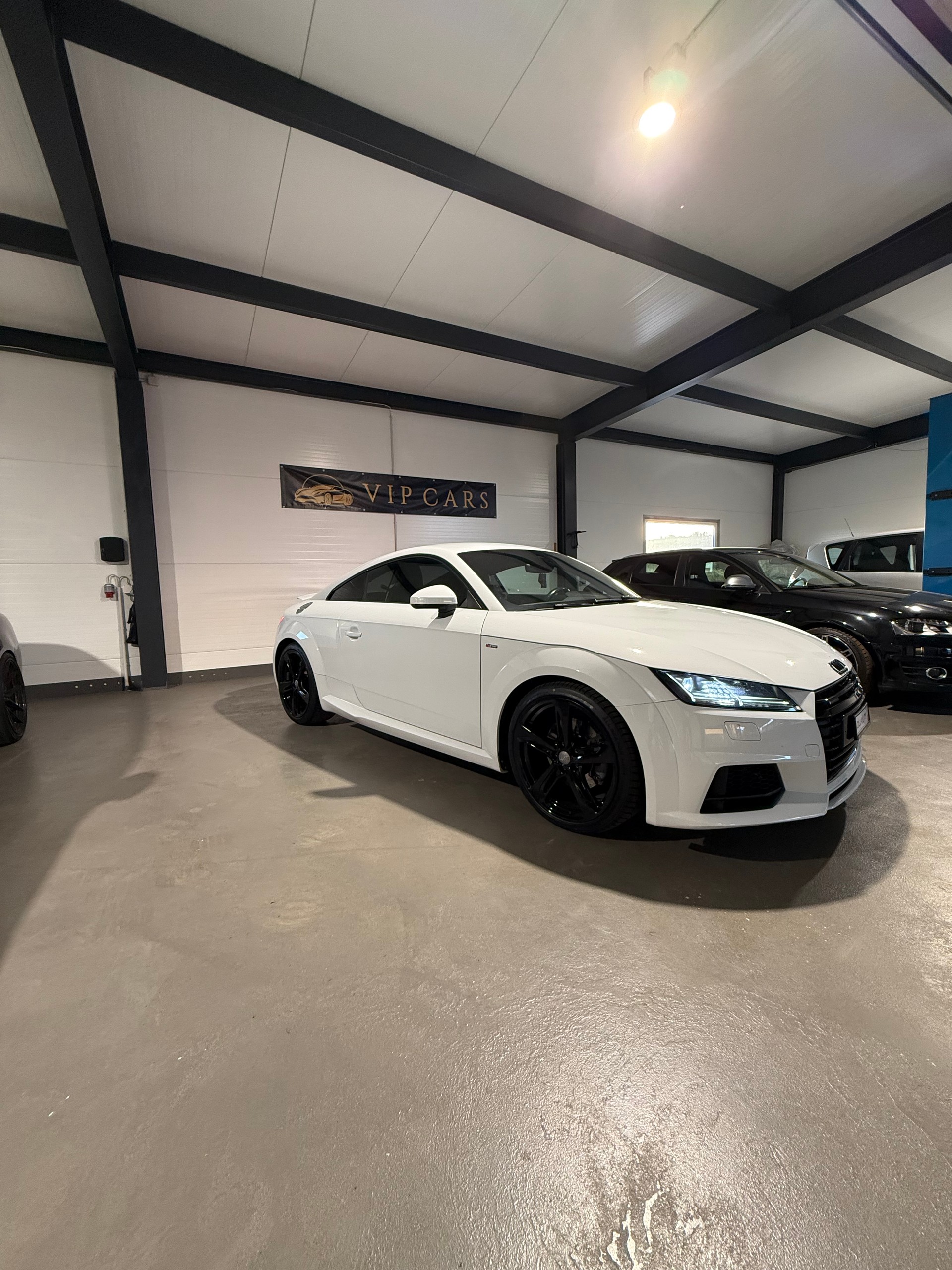 AUDI 2.0 TFSI quattro S-Line-image-6