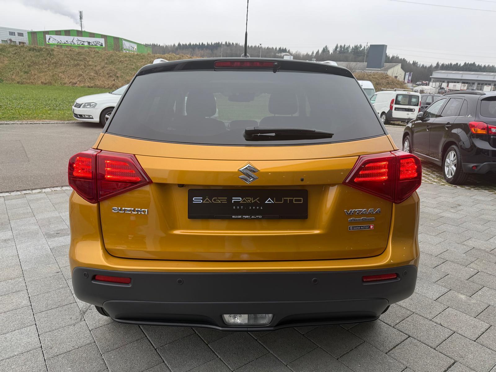 SUZUKI Vitara 1.4 T Compact Top 4x4-image-5