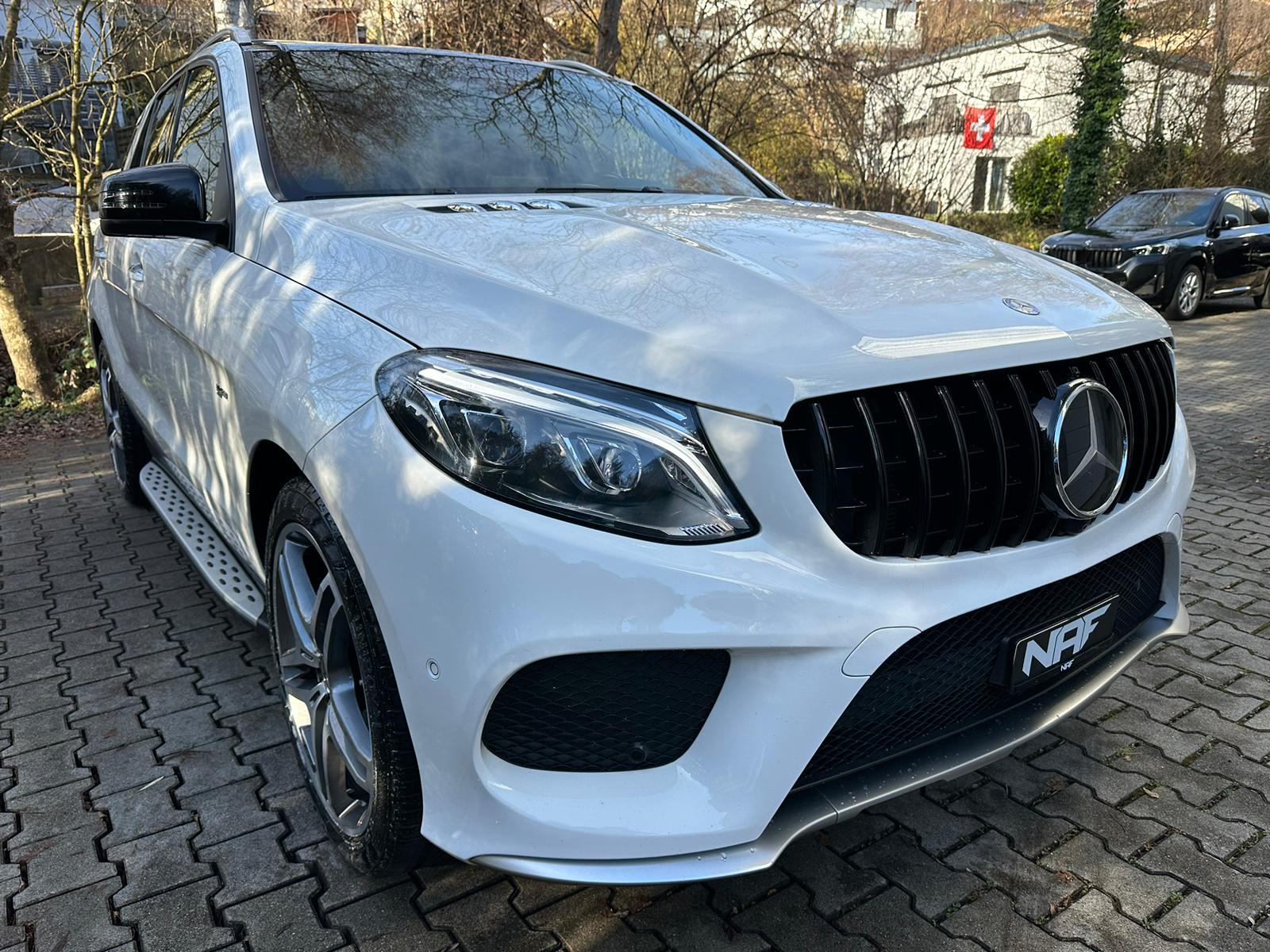 MERCEDES-BENZ GLE 43 AMG Executive 4Matic 9G-Tronic-image-6
