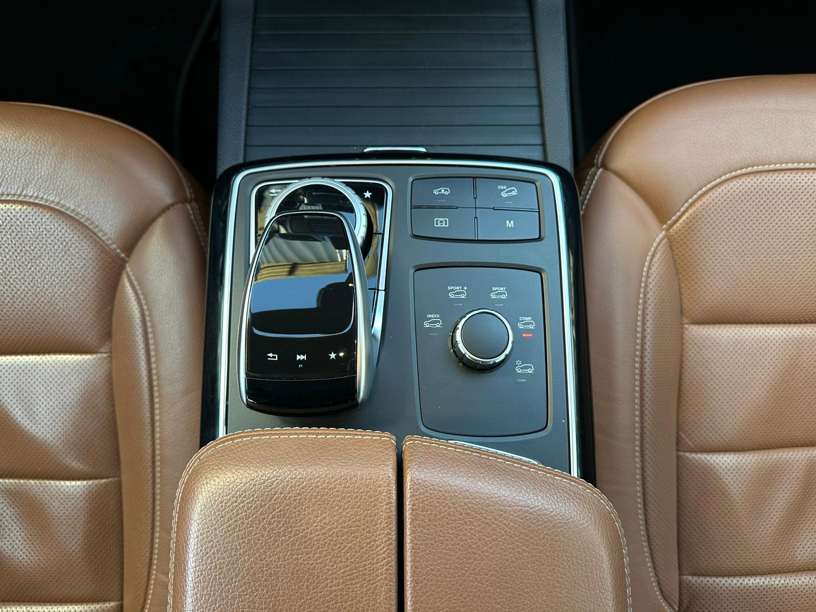 MERCEDES-BENZ GLE 43 AMG Executive 4Matic 9G-Tronic-image-21