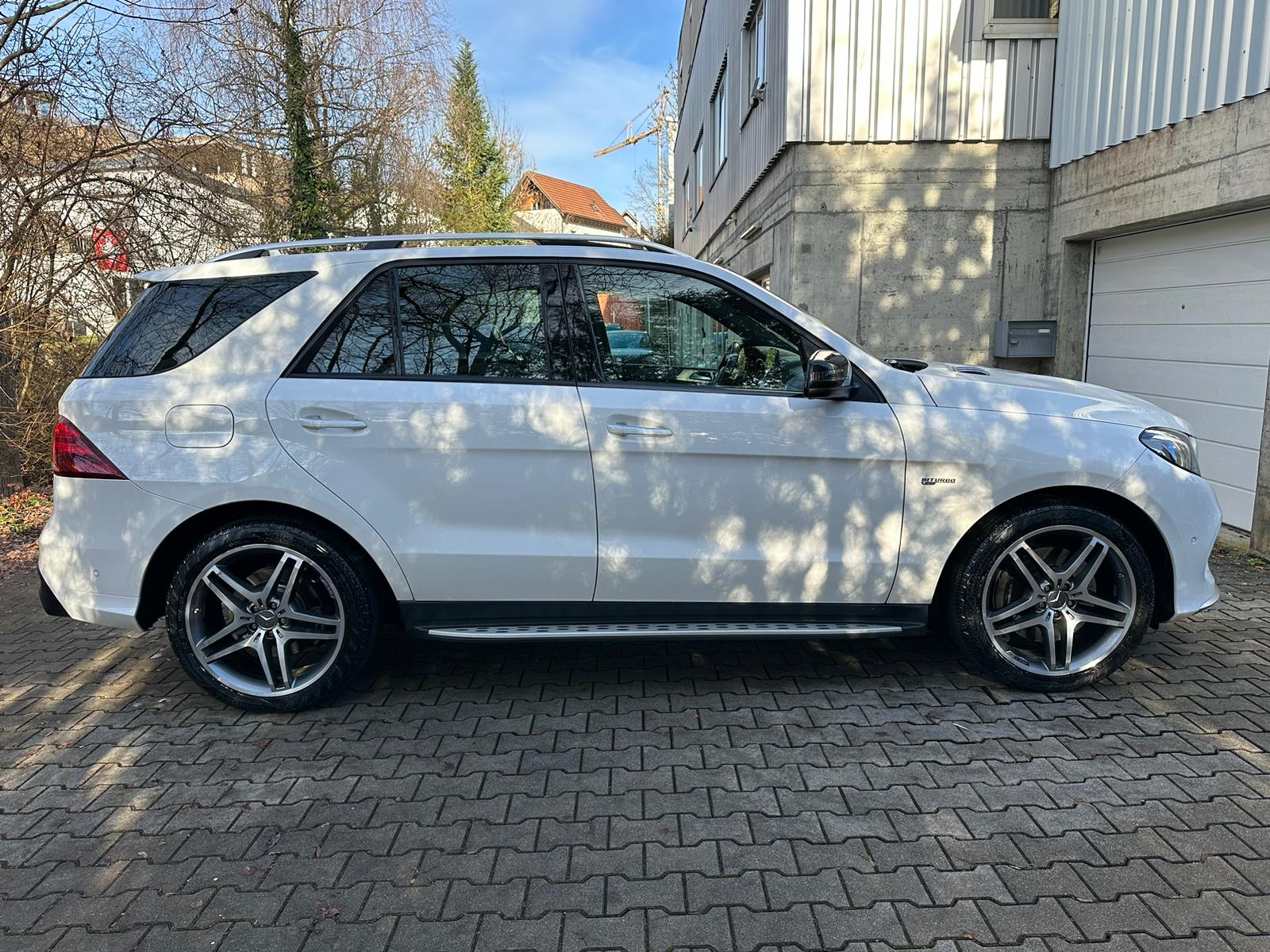 MERCEDES-BENZ GLE 43 AMG Executive 4Matic 9G-Tronic-image-5