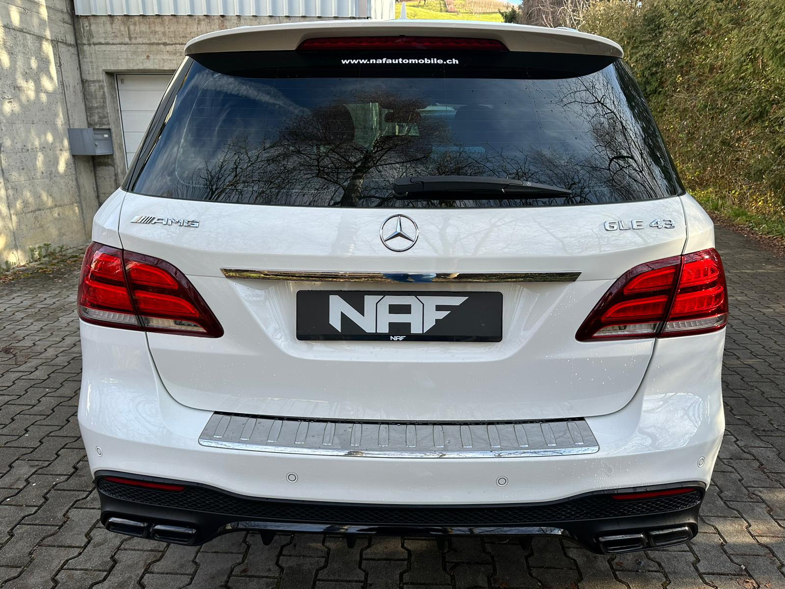 MERCEDES-BENZ GLE 43 AMG Executive 4Matic 9G-Tronic-image-3