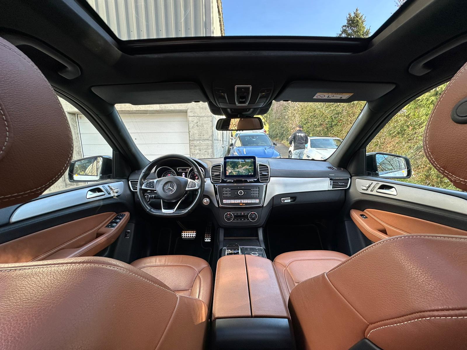 MERCEDES-BENZ GLE 43 AMG Executive 4Matic 9G-Tronic-image-18