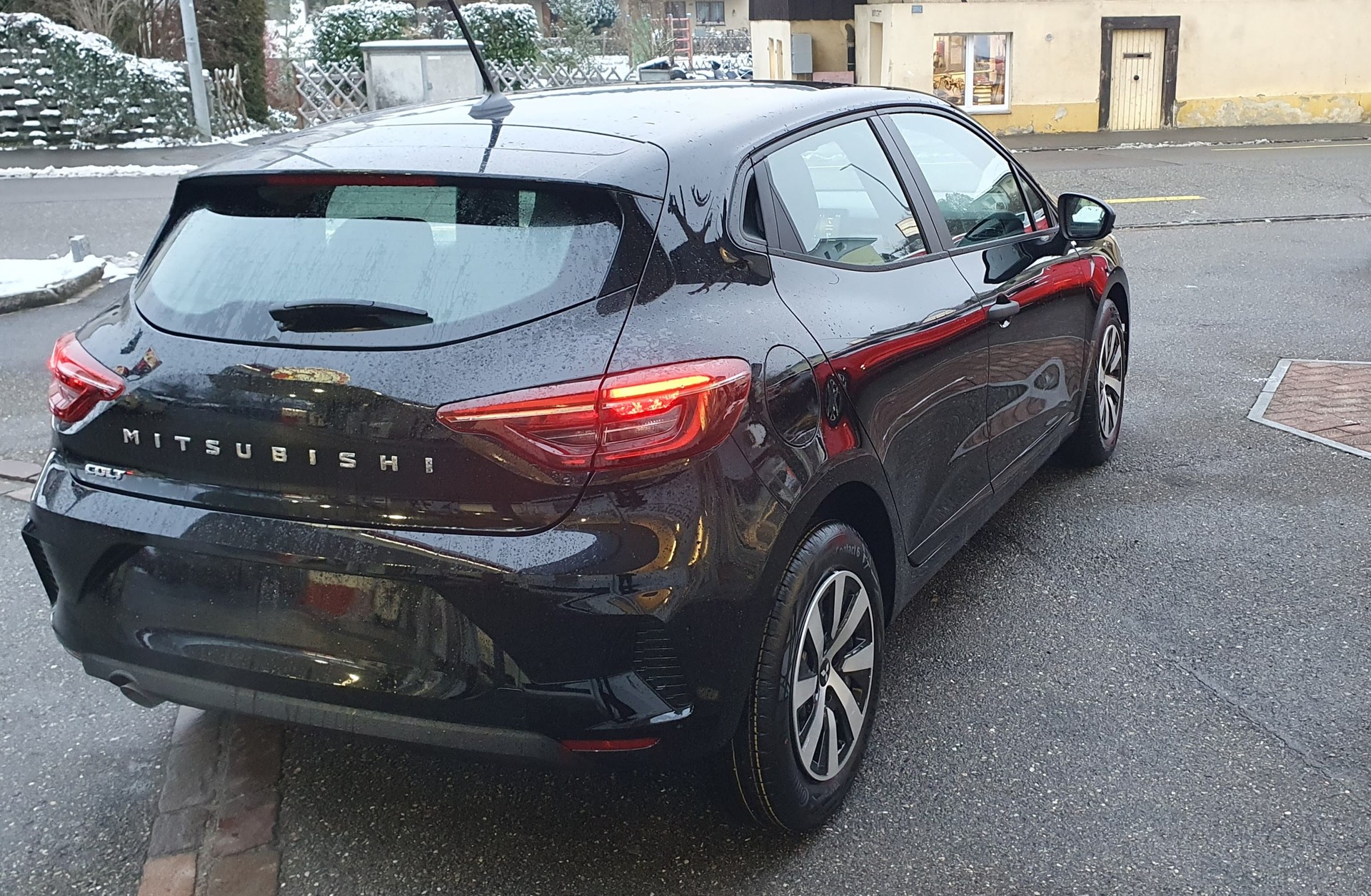 MITSUBISHI COLT 1.0 Jubilé50 (502)-image-3