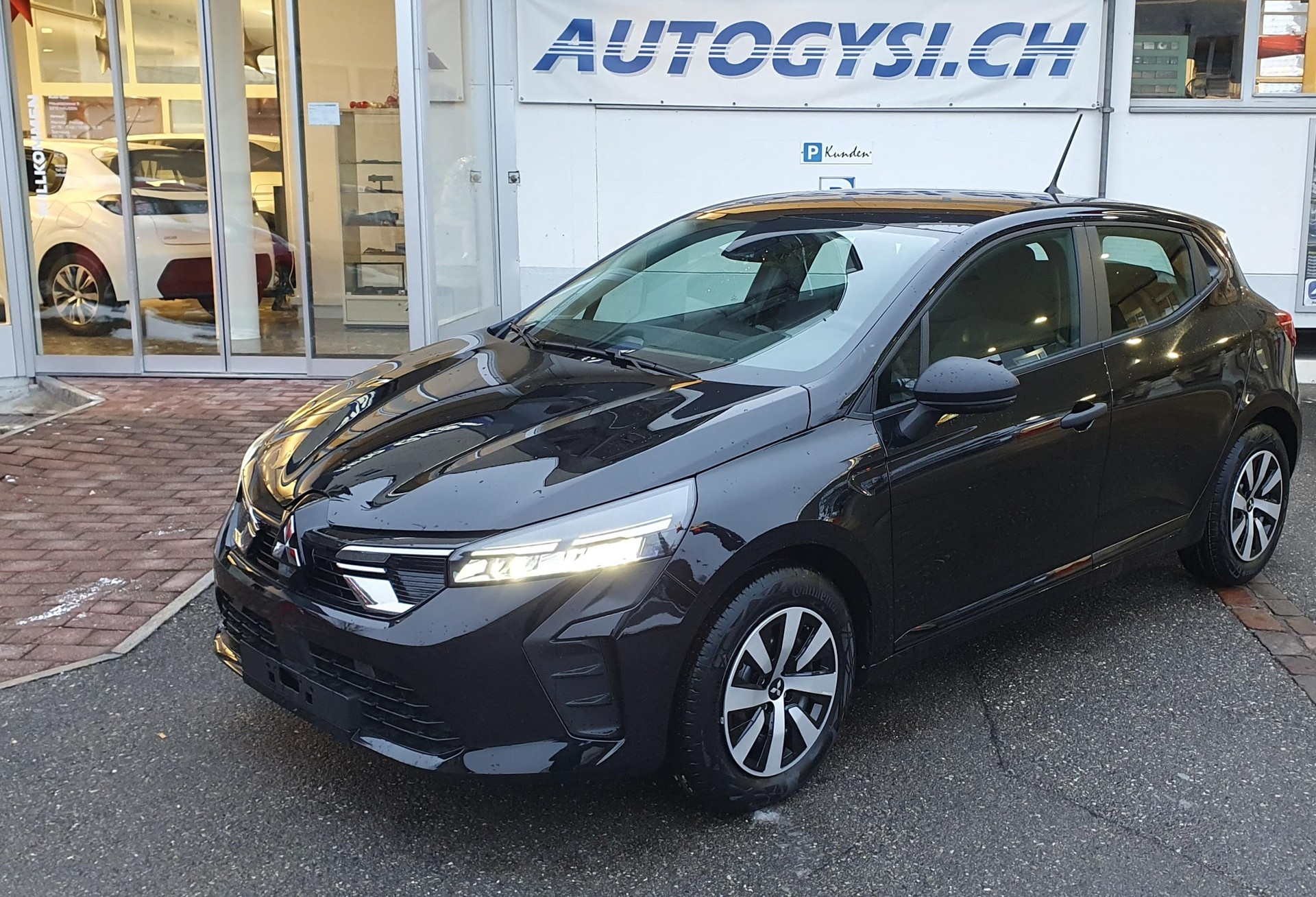 MITSUBISHI COLT 1.0 Jubilé50 (502)-image-0