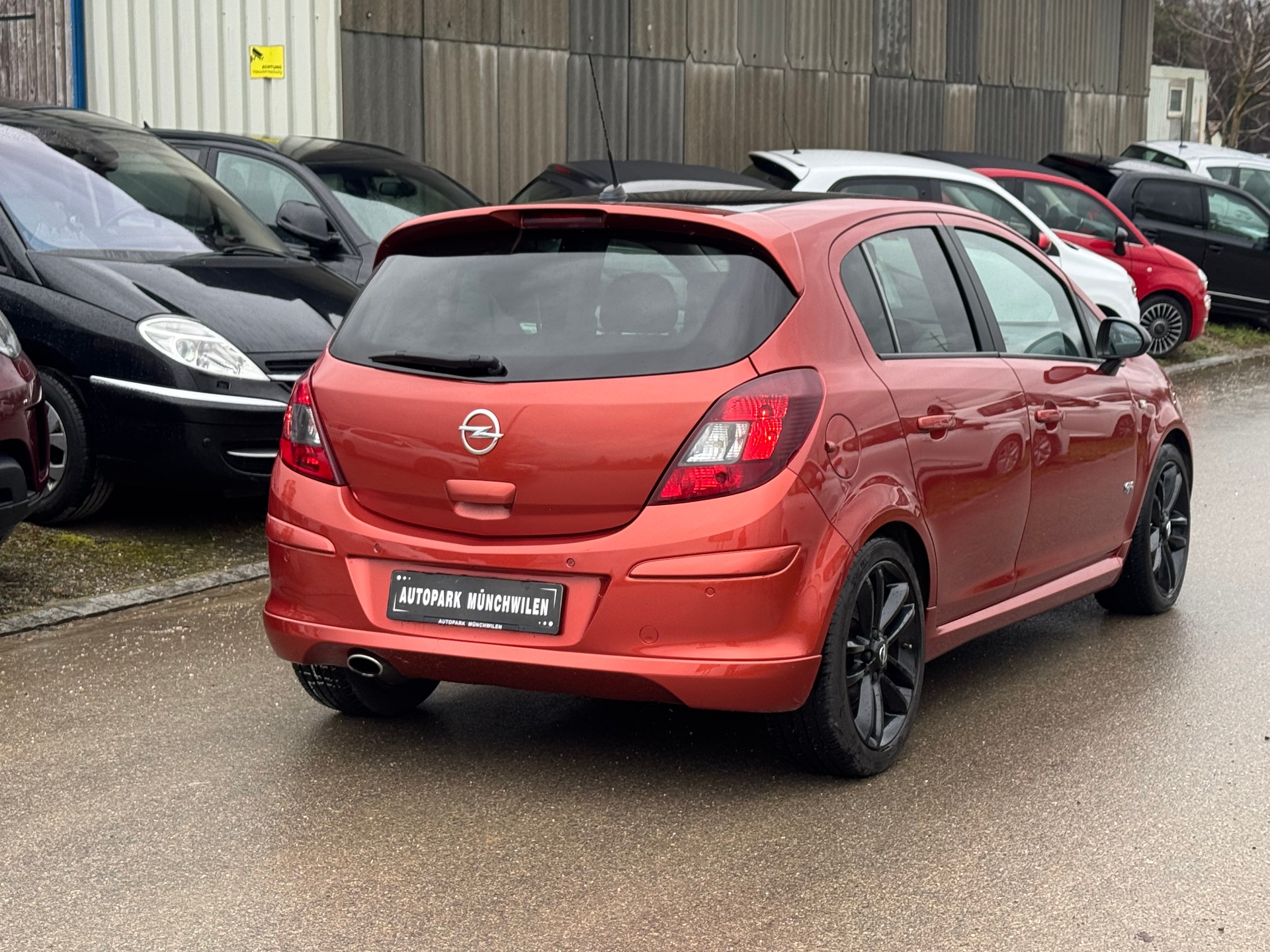 OPEL Corsa 1.6 Turbo Color Edition-image-2