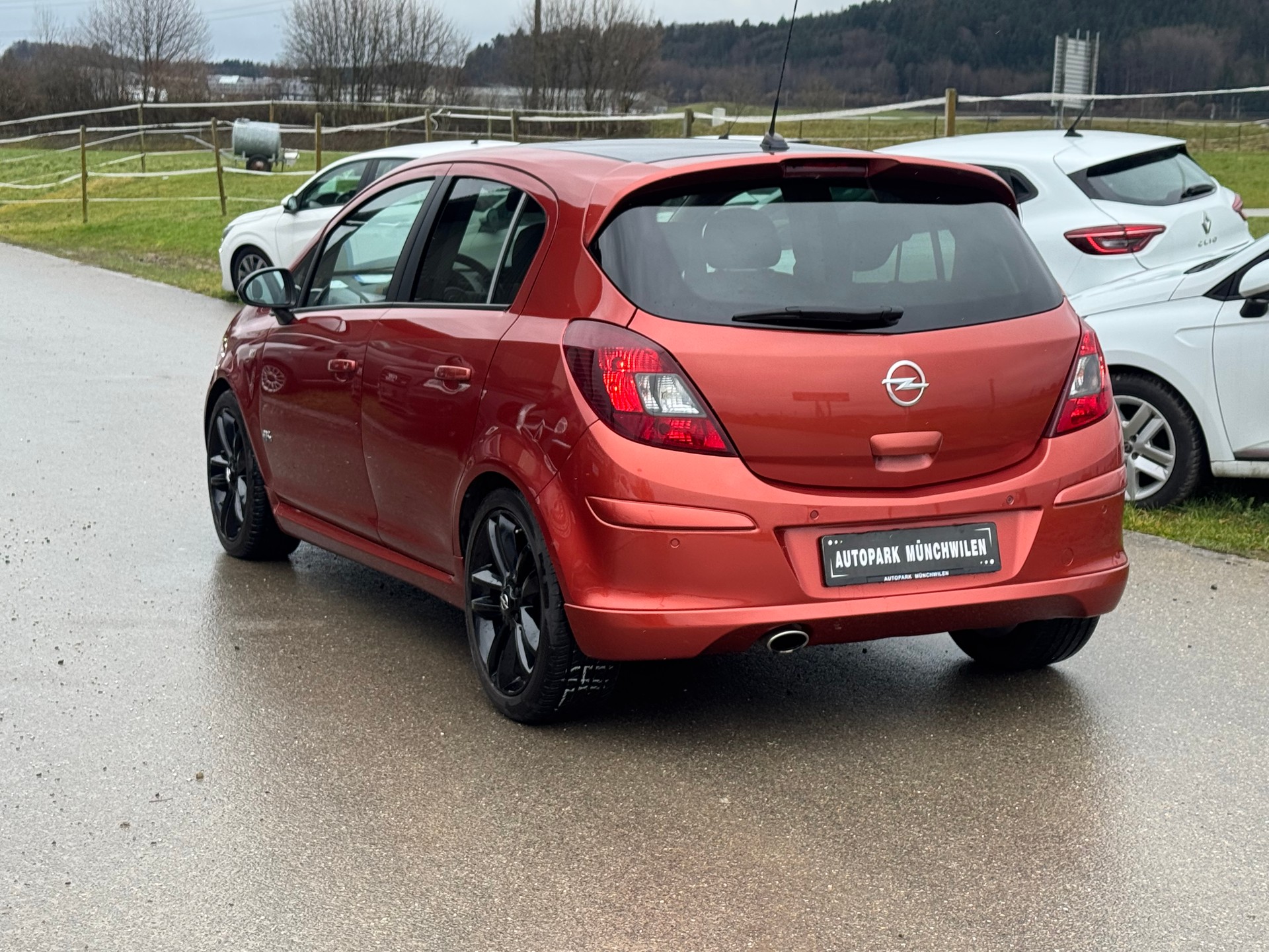 OPEL Corsa 1.6 Turbo Color Edition-image-3