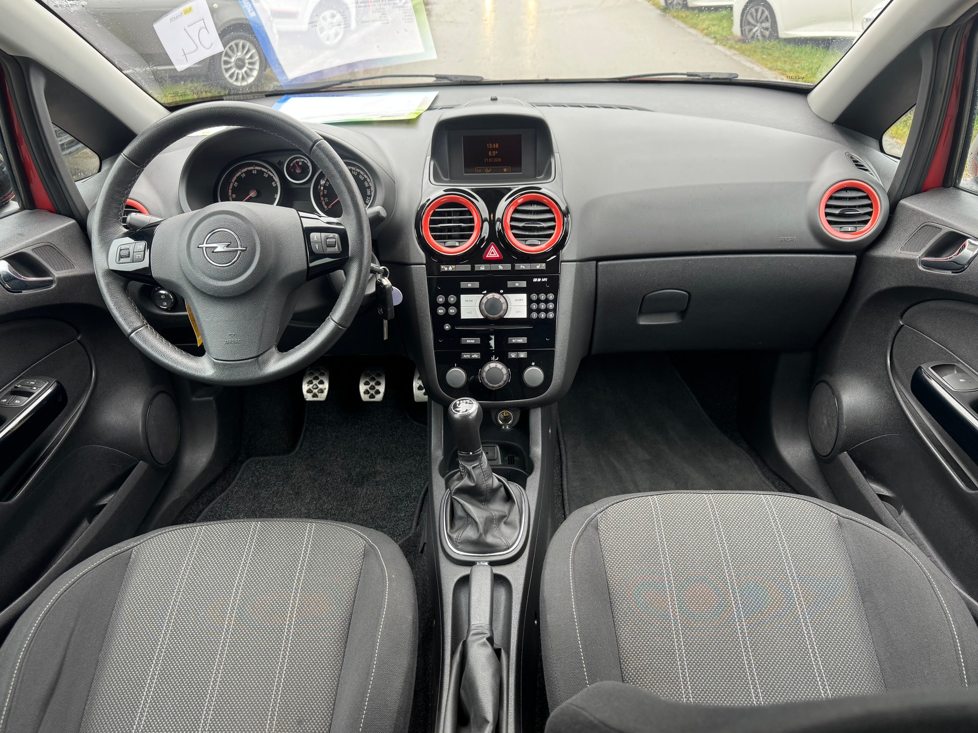 OPEL Corsa 1.6 Turbo Color Edition-image-7