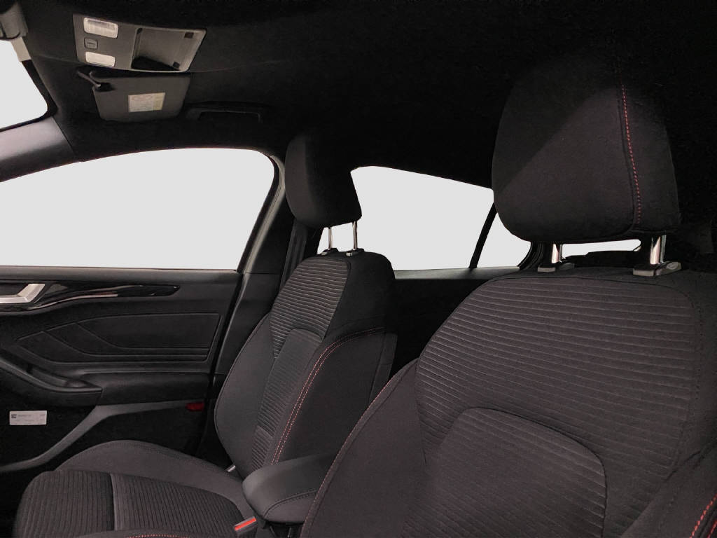 FORD Focus SW 1.0i EcoB Hybrid 155 ST-Line X-image-6