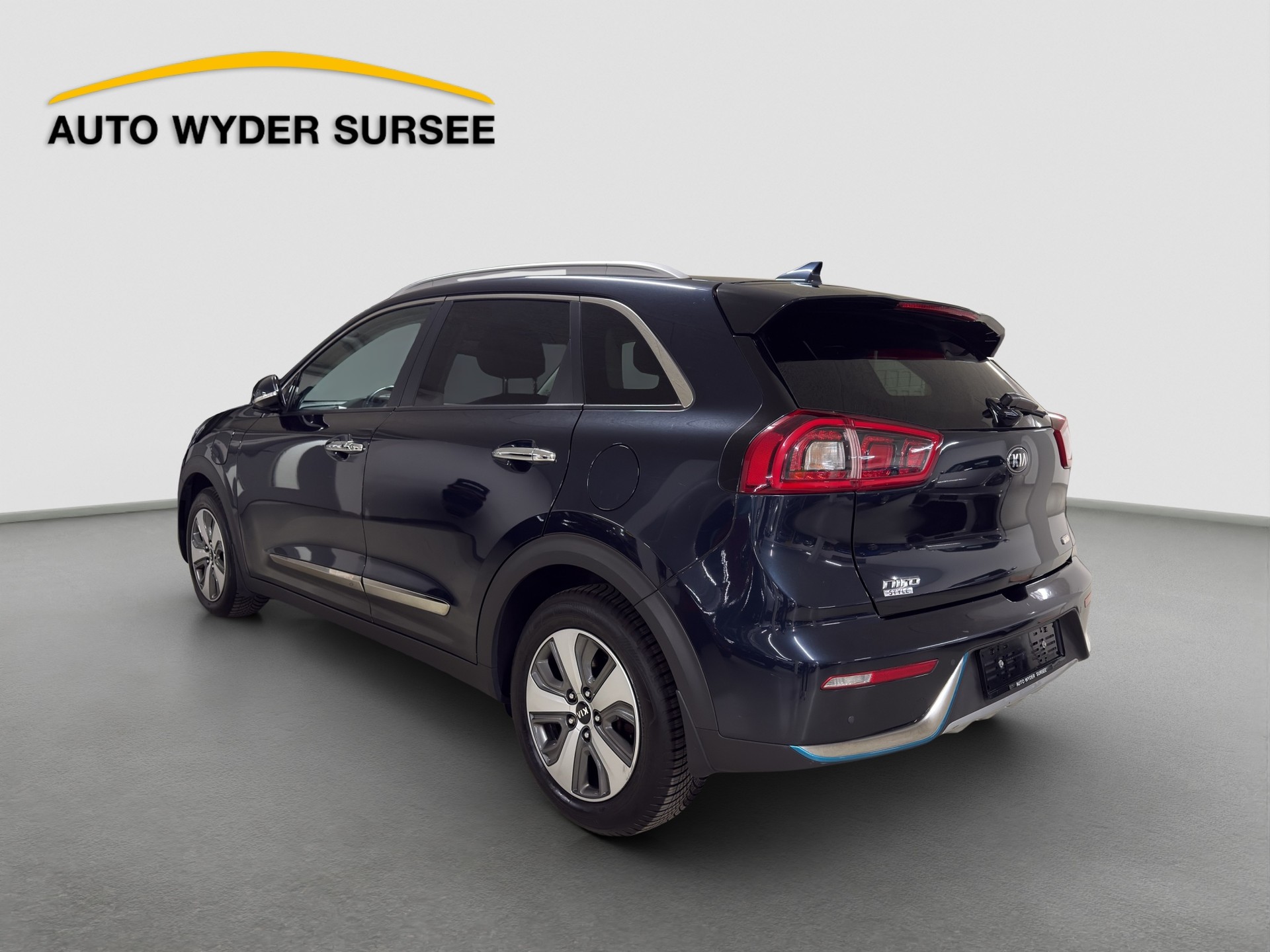 KIA Niro 1.6 GDi Plug-in Hybrid-image-3