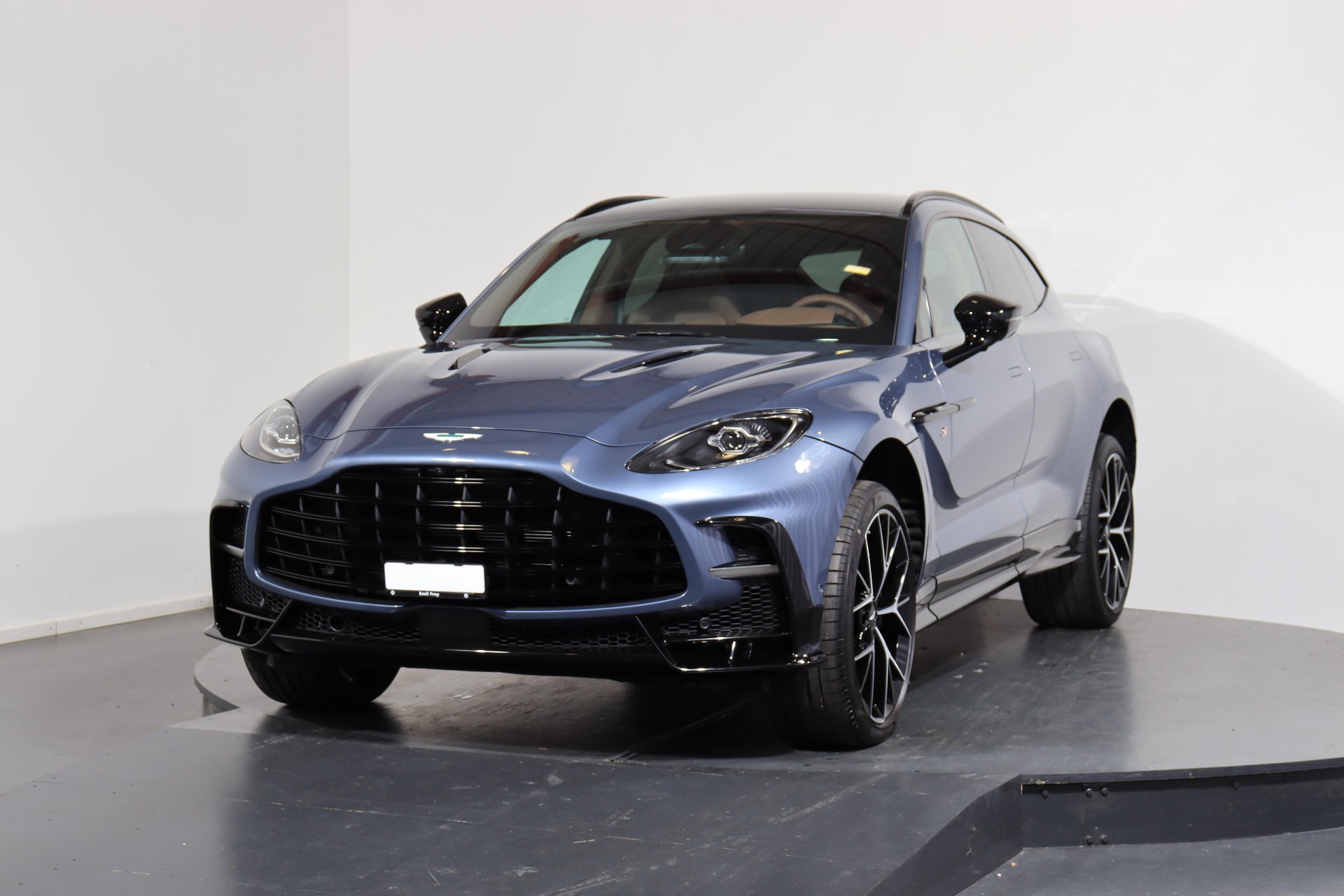 ASTON MARTIN DBX S 4.0 V8 Bi-Turbo-image-0