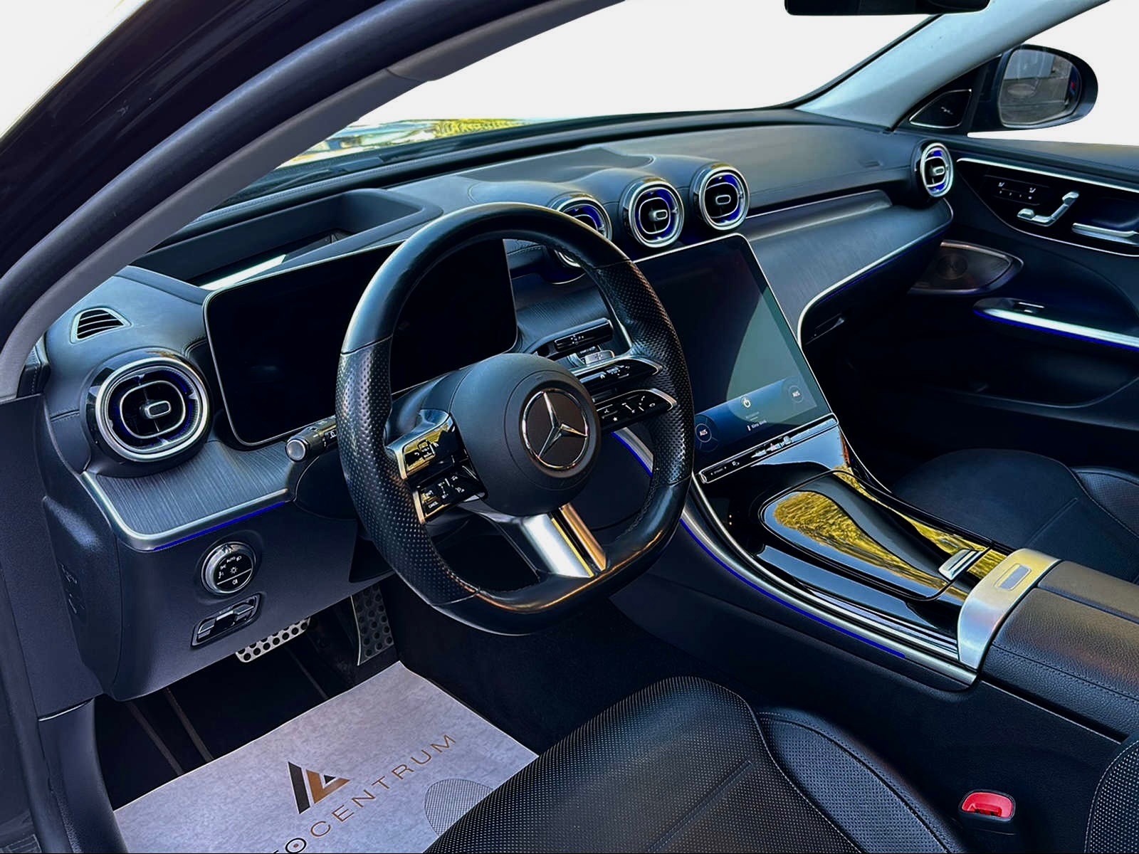 MERCEDES-BENZ C 220 d T AMG Line-image-1