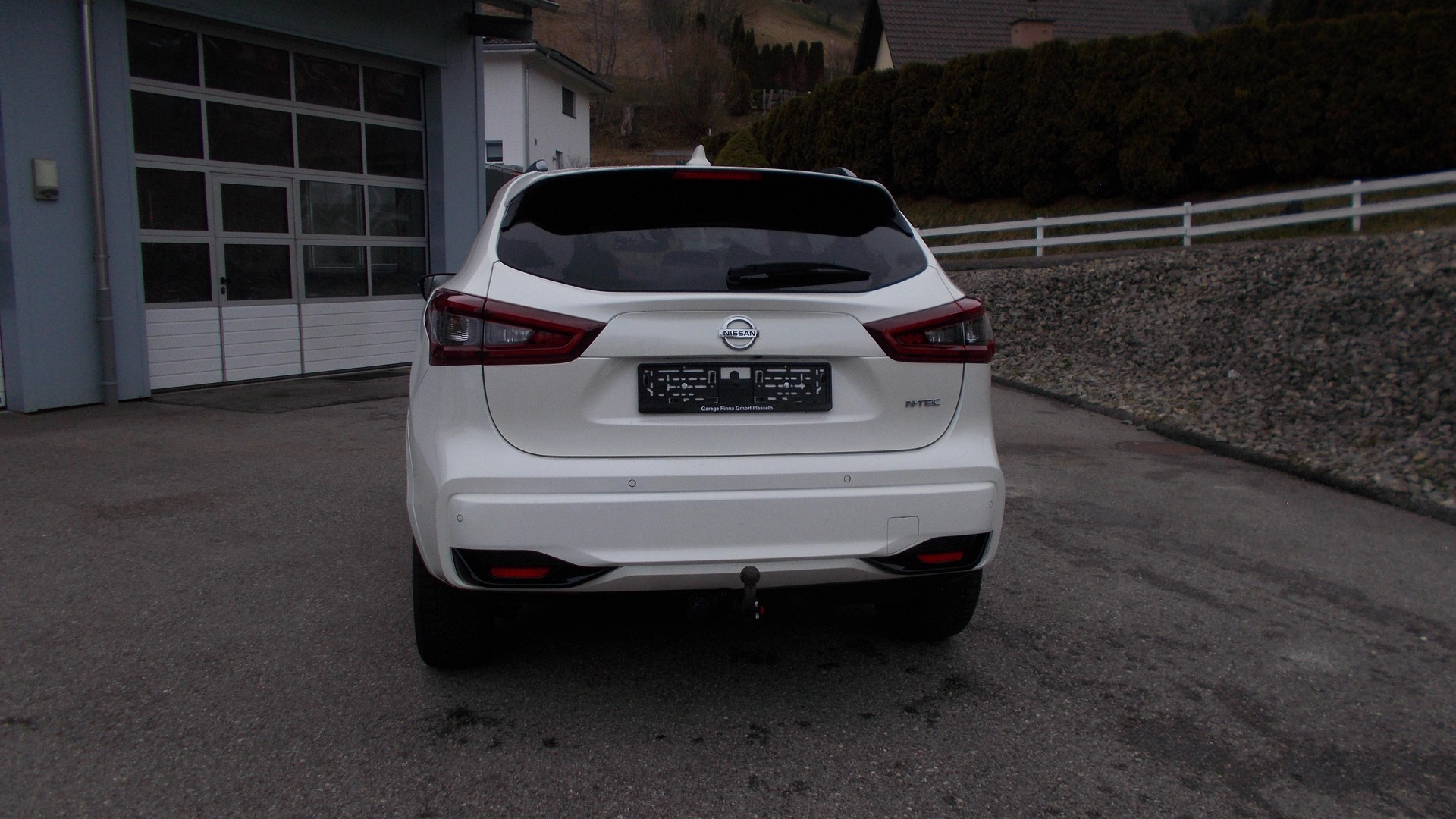 NISSAN Qashqai 1.7 dCi N-Tec 4x4 Xtronic ALL-MODE 4x4-image-3