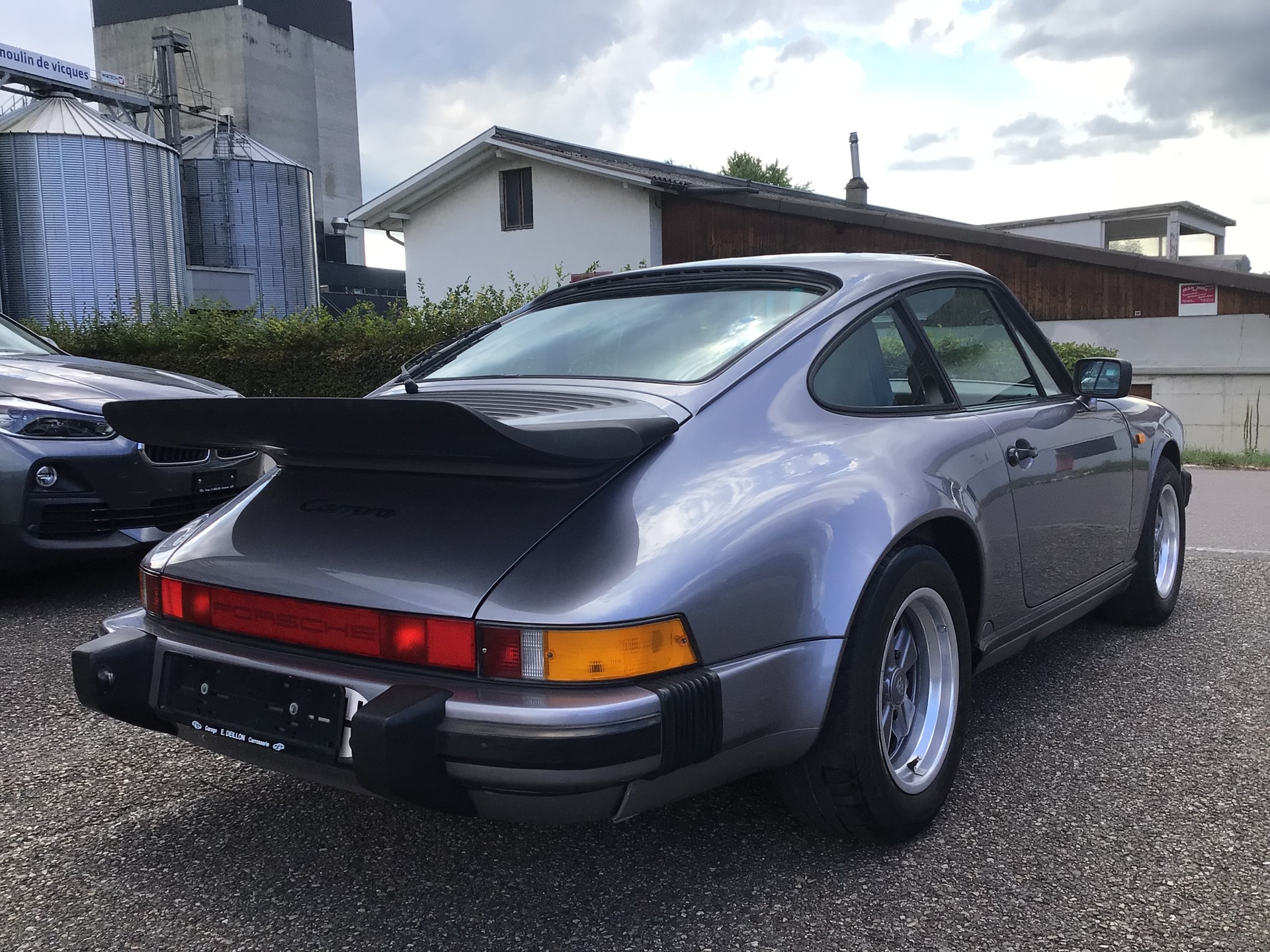 PORSCHE 911 Carrera-image-3