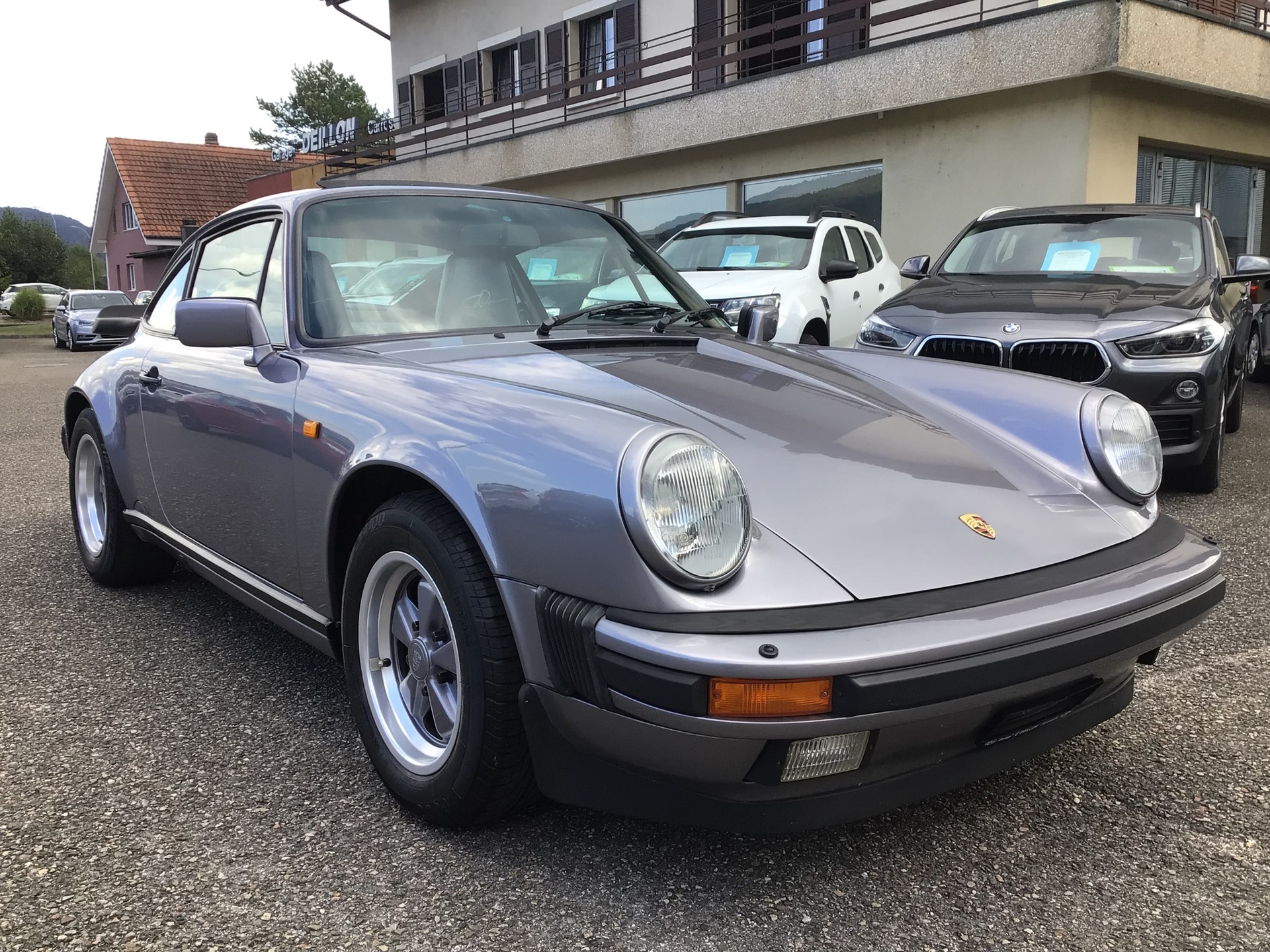 PORSCHE 911 Carrera-image-0