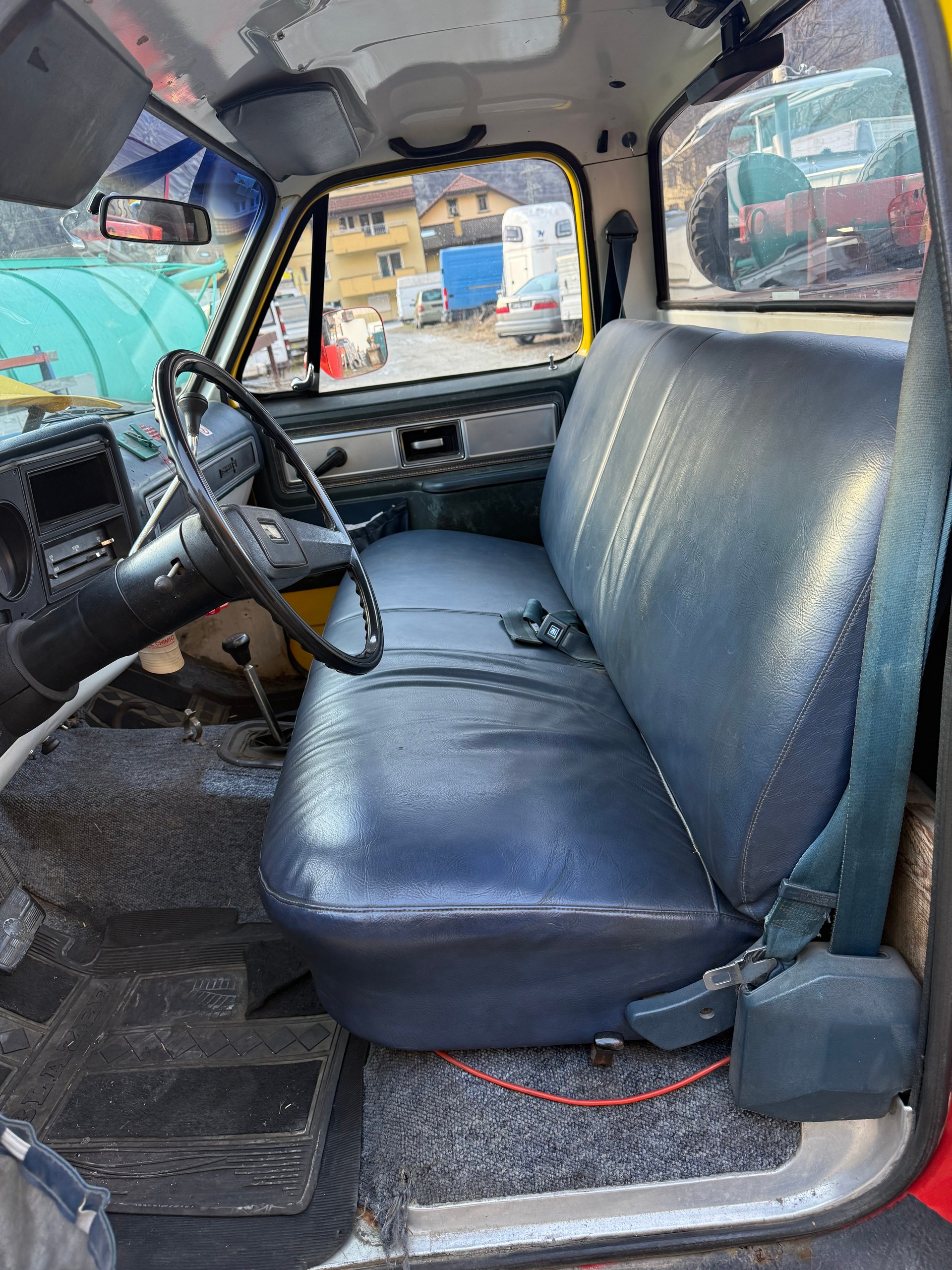 CHEVROLET 20-image-11