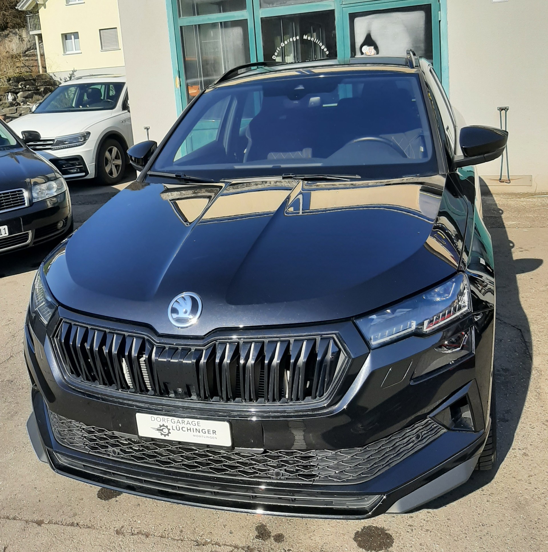 SKODA Karoq 2.0 TSI SportLine 4x4 DSG-image-2