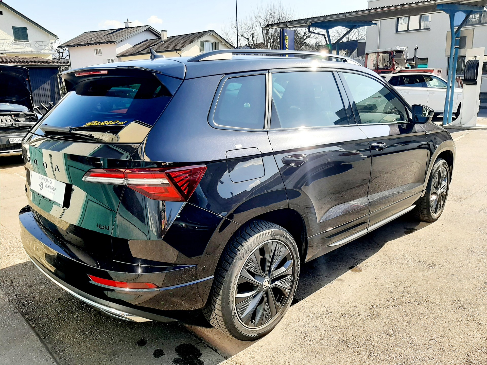 SKODA Karoq 2.0 TSI SportLine 4x4 DSG-image-3