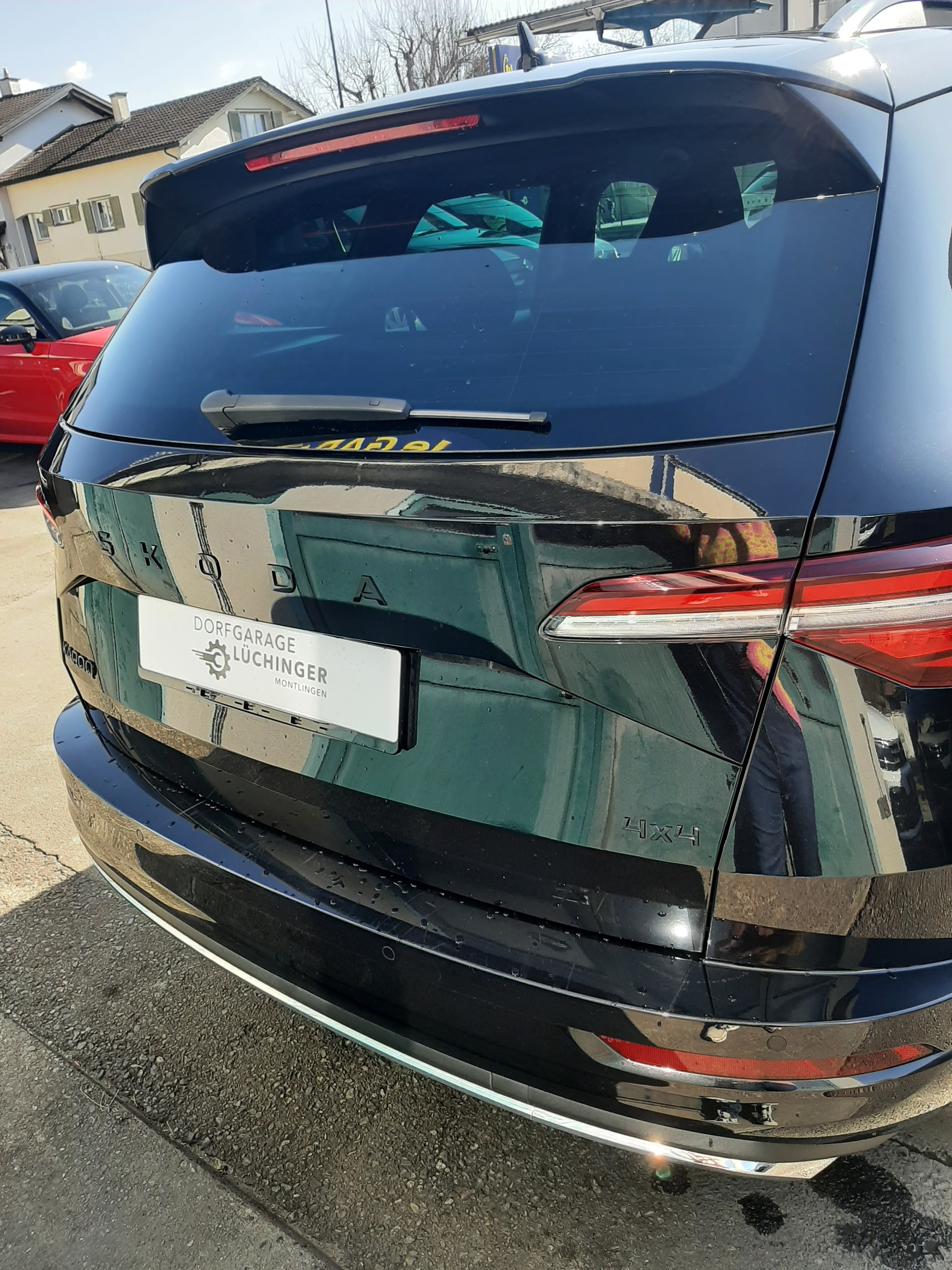 SKODA Karoq 2.0 TSI SportLine 4x4 DSG-image-4