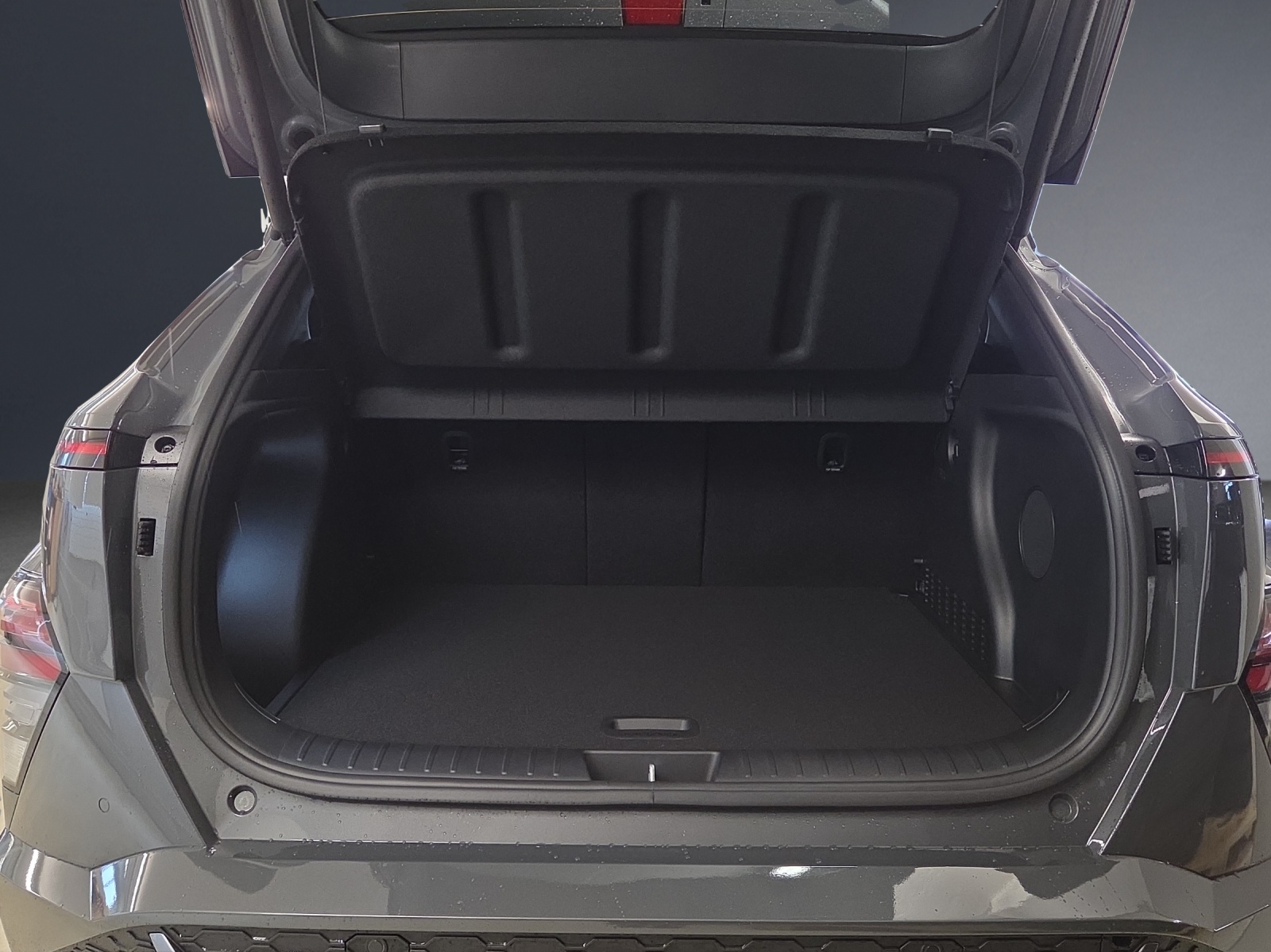 HYUNDAI Kona 1.6 GDi HEV N Line DCT-image-17