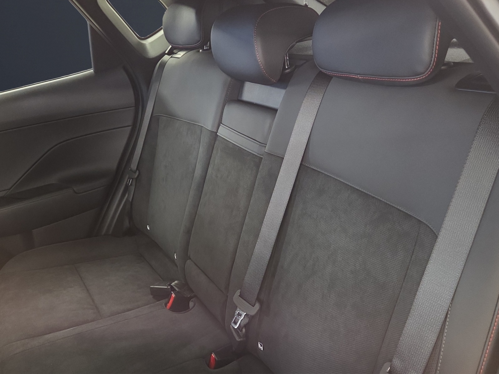 HYUNDAI Kona 1.6 GDi HEV N Line DCT-image-16