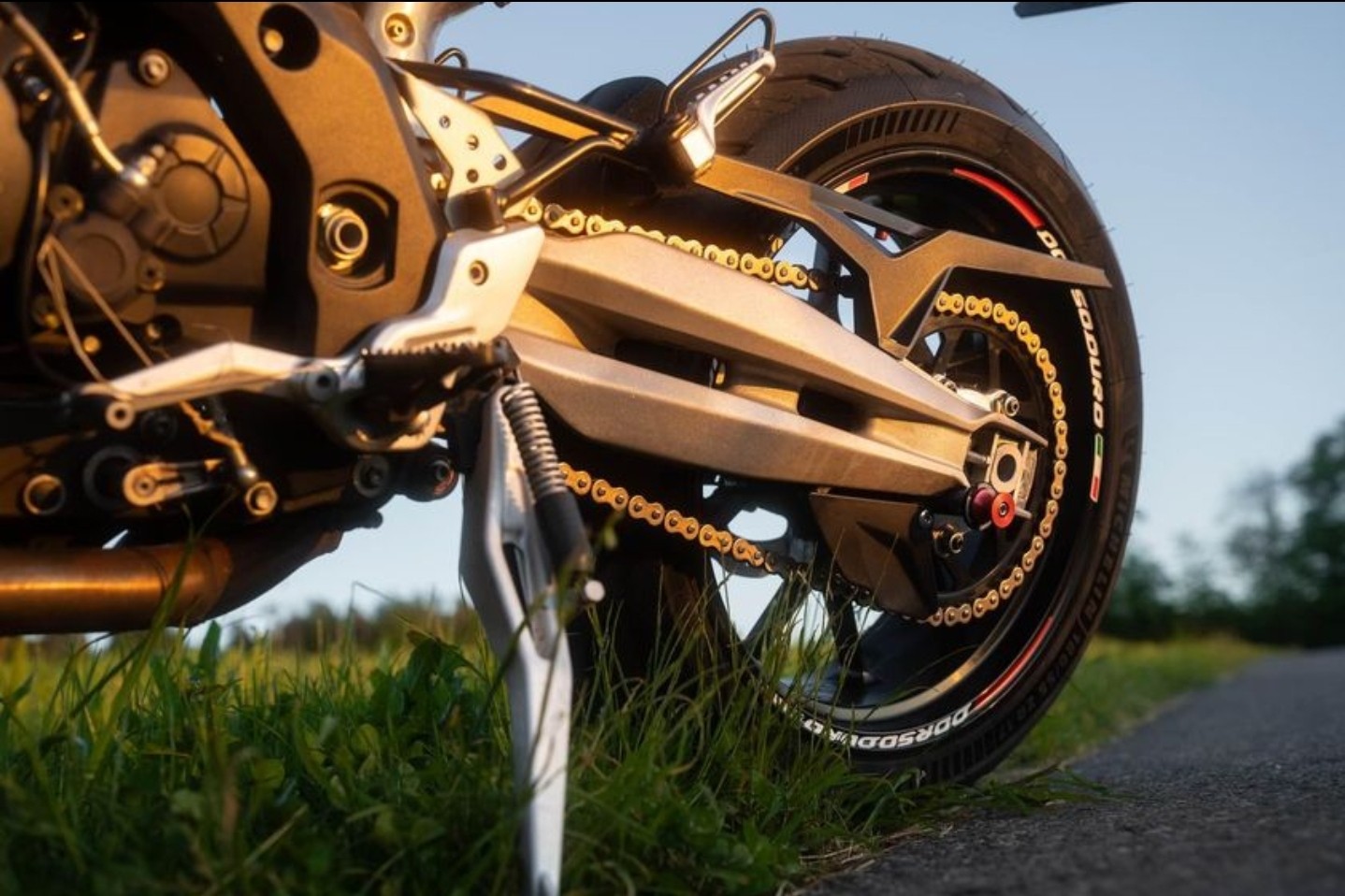 APRILIA SMV 750 ABS-image-5