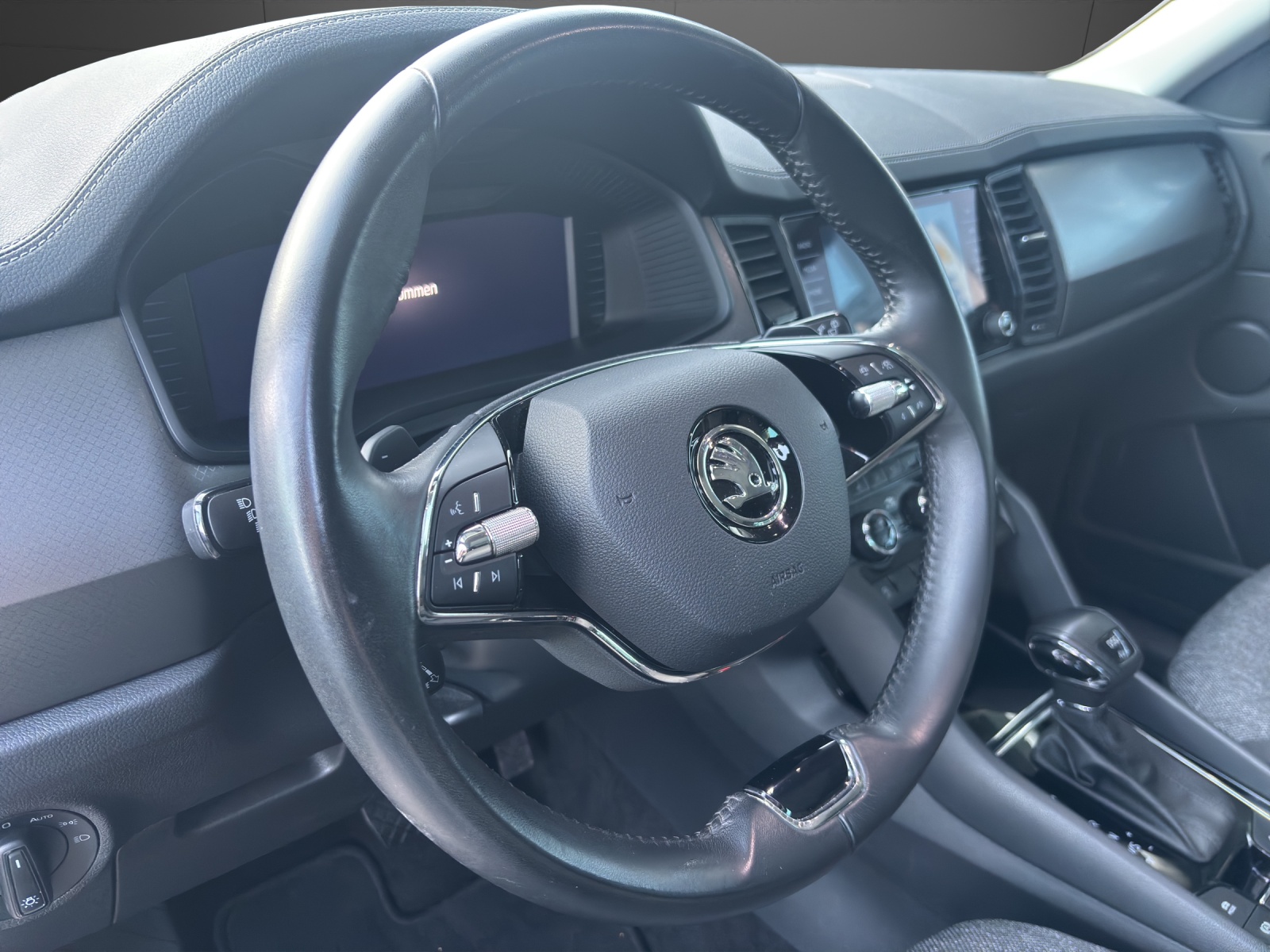 SKODA Kodiaq 2.0 TDI CR Clever 4x4 DSG-image-4