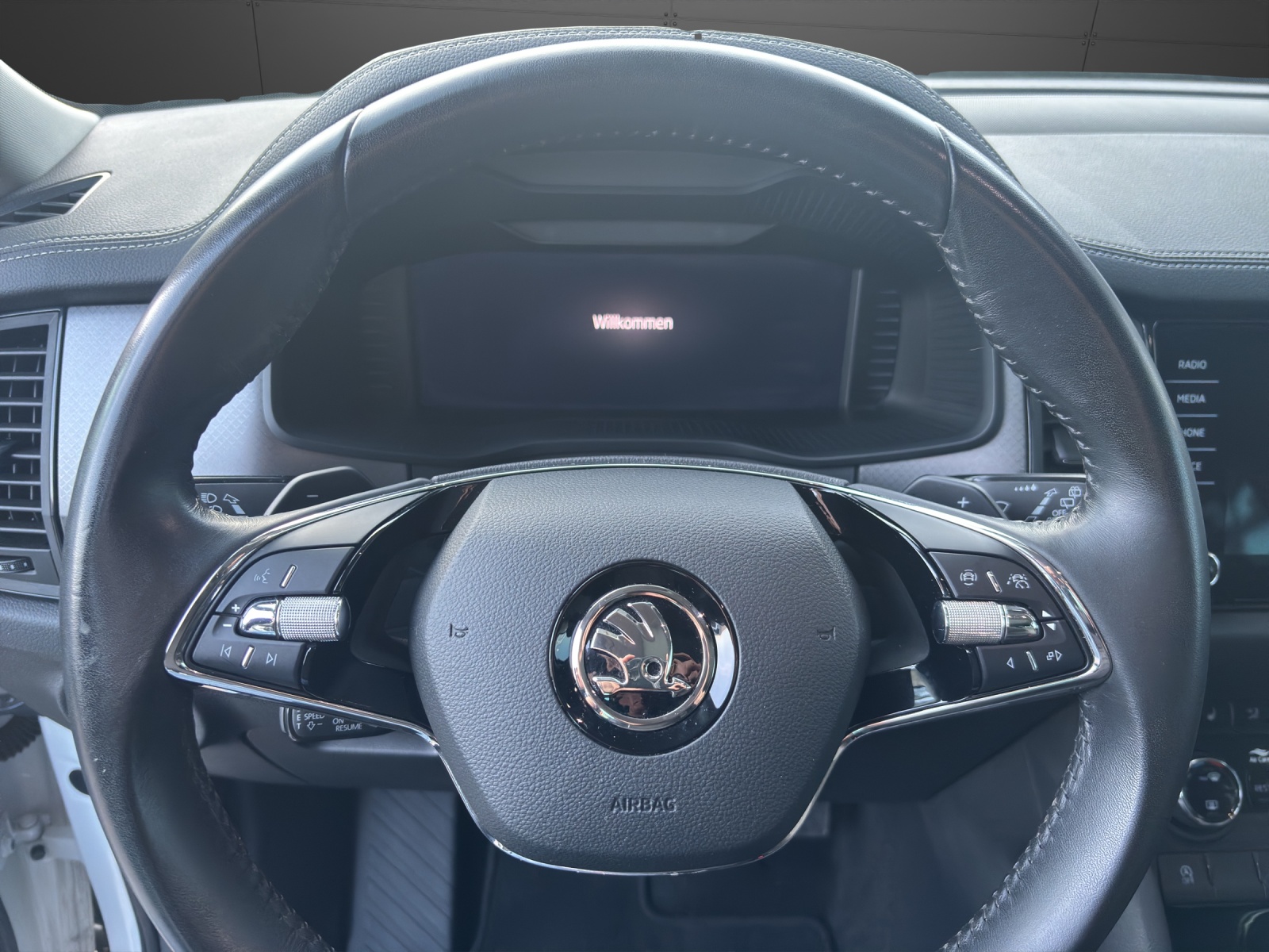SKODA Kodiaq 2.0 TDI CR Clever 4x4 DSG-image-5