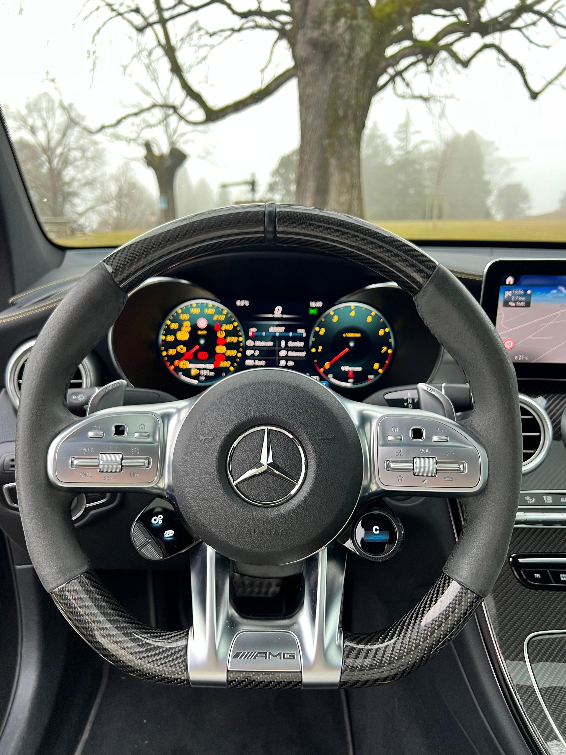 MERCEDES-BENZ GLC Coupé 63 S AMG 4Matic 9G-Tronic-image-9