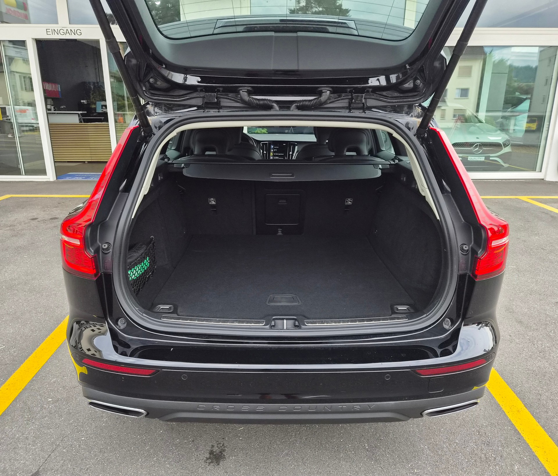 VOLVO V60 Cross Country B4 Diesel Mild Hybrid AWD Geartronic-image-6