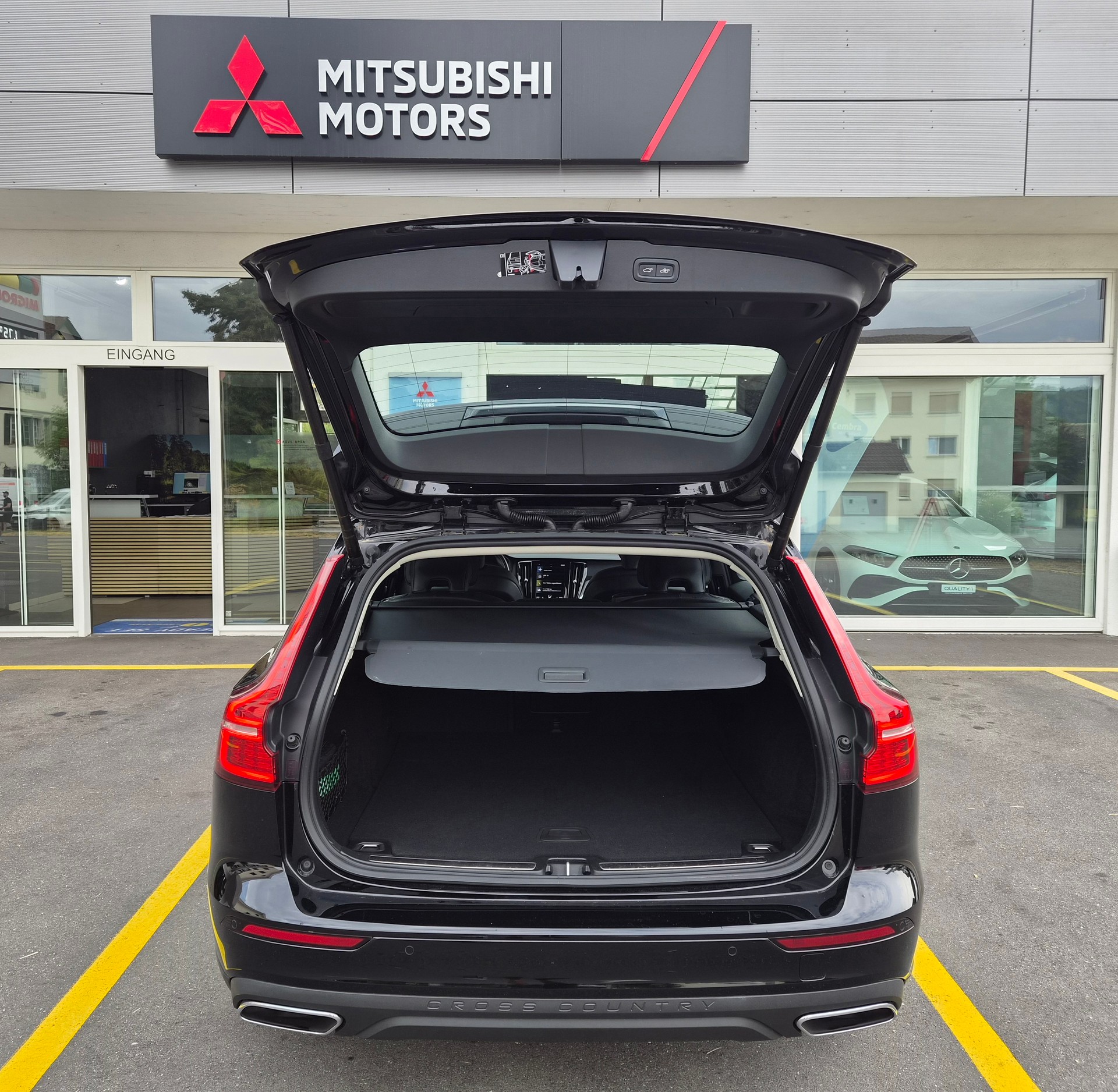 VOLVO V60 Cross Country B4 Diesel Mild Hybrid AWD Geartronic-image-5