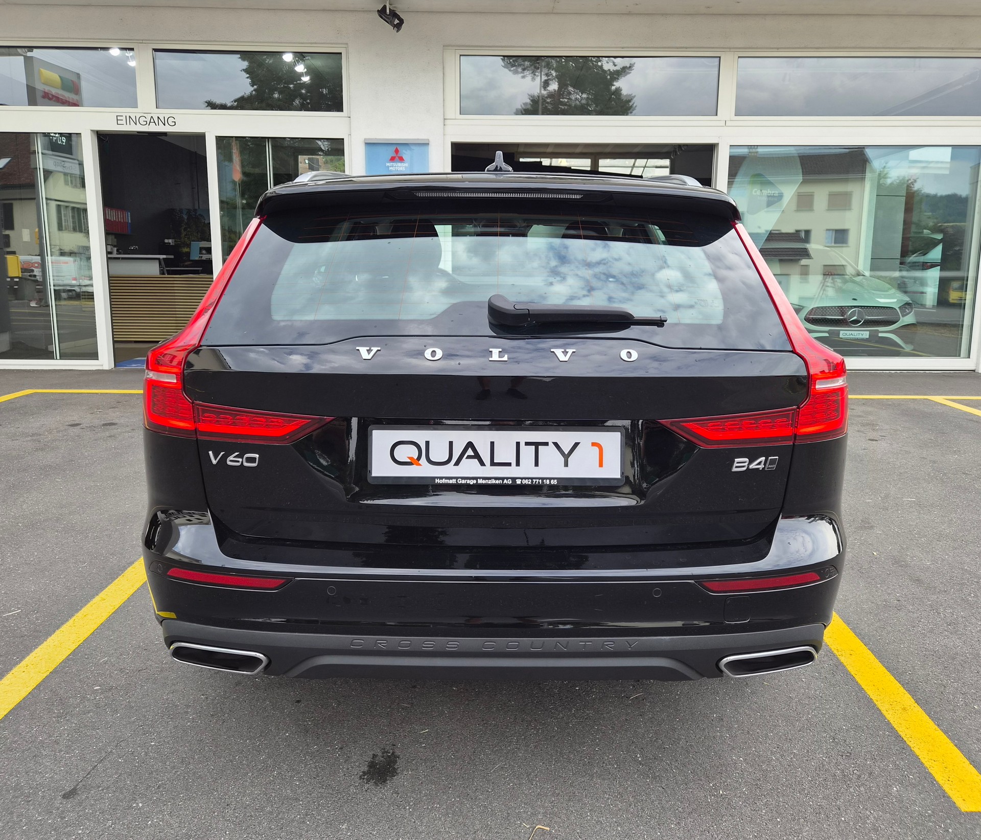 VOLVO V60 Cross Country B4 Diesel Mild Hybrid AWD Geartronic-image-4