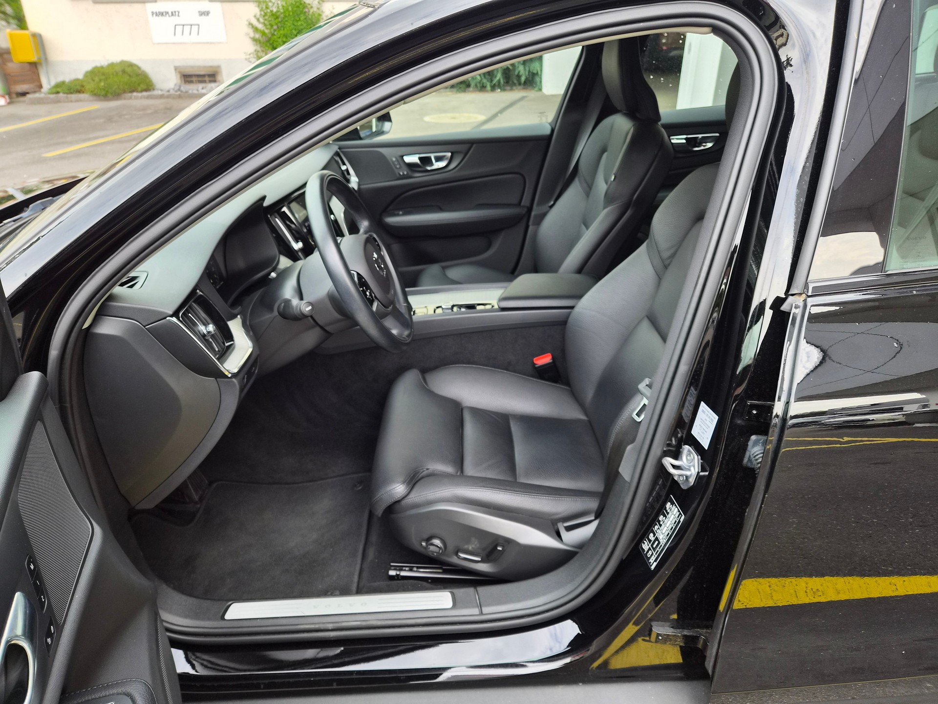 VOLVO V60 Cross Country B4 Diesel Mild Hybrid AWD Geartronic-image-7