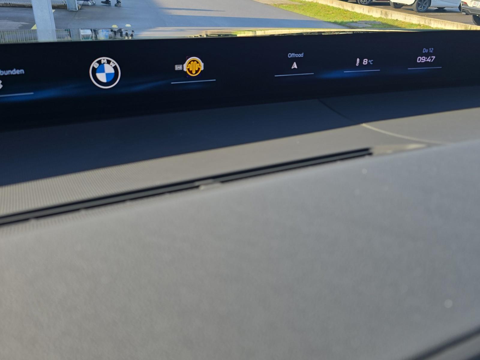 BMW iX3 50 xDrive-image-7