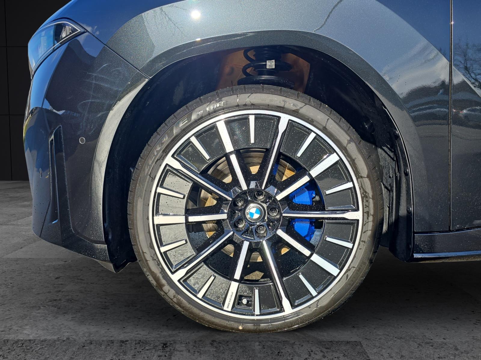 BMW iX3 50 xDrive-image-3