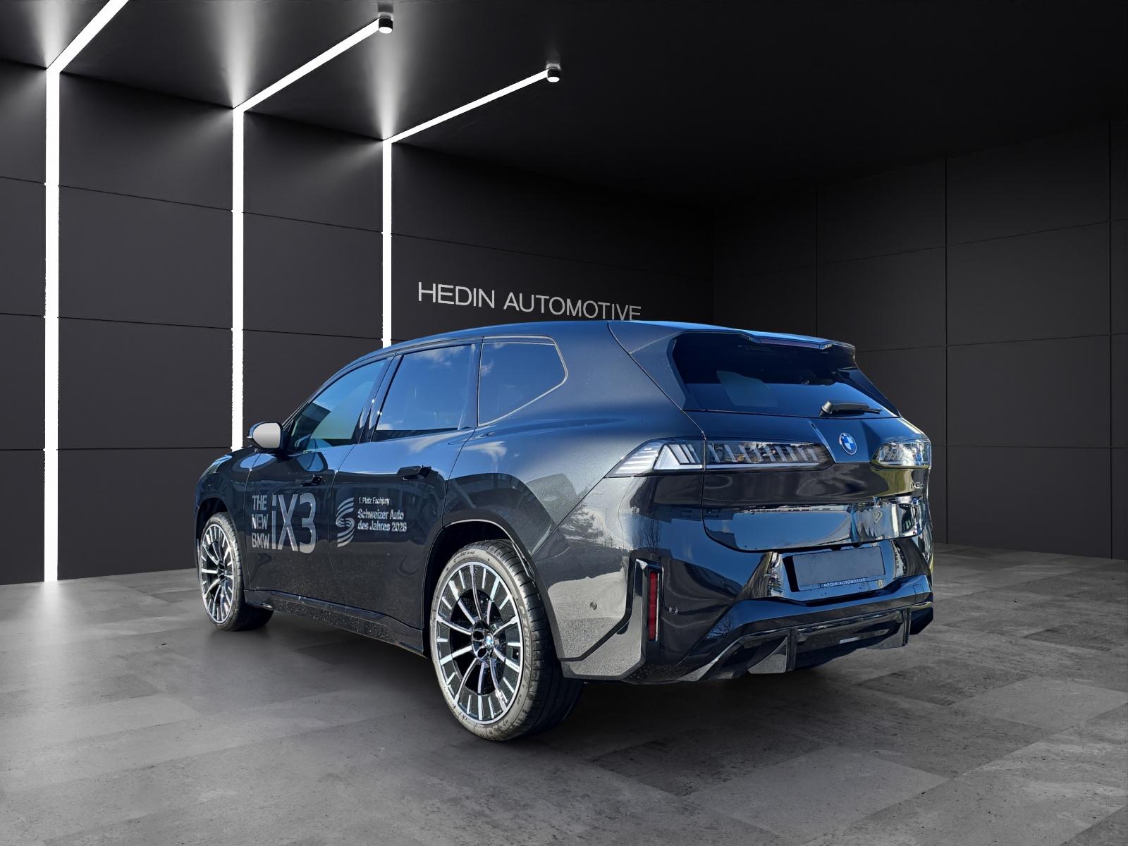 BMW iX3 50 xDrive-image-15
