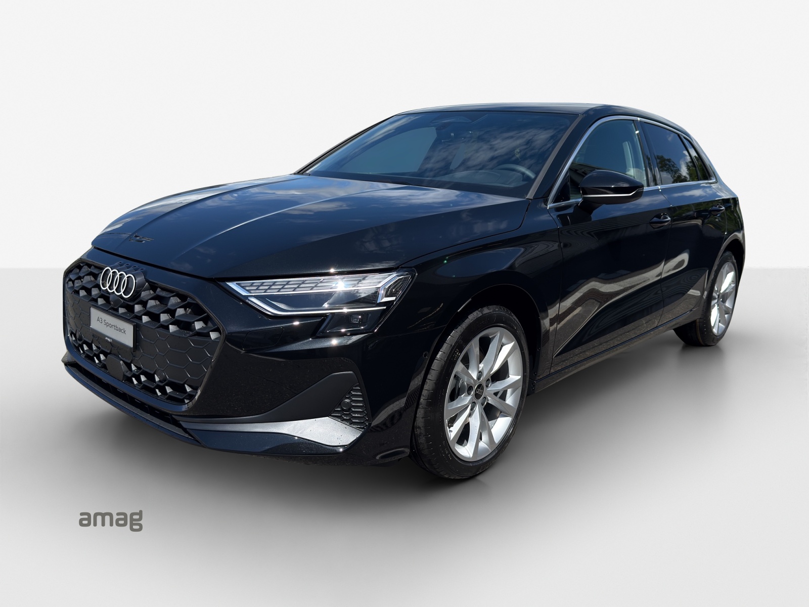 AUDI A3 Sportback TFSI 110 kW Attraction S tronic-image-0