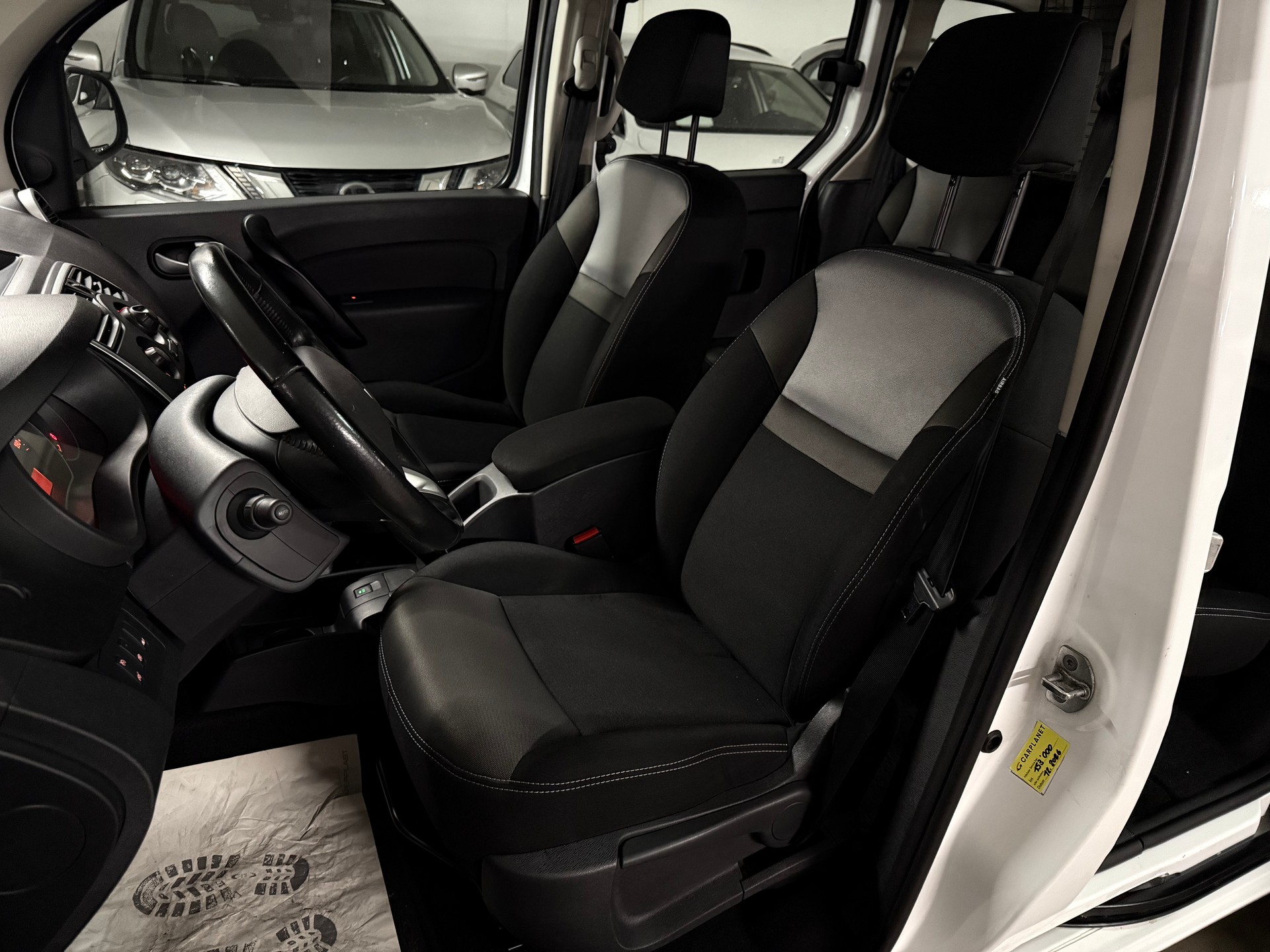 RENAULT Kangoo 1.5 dCi Zen+-image-10