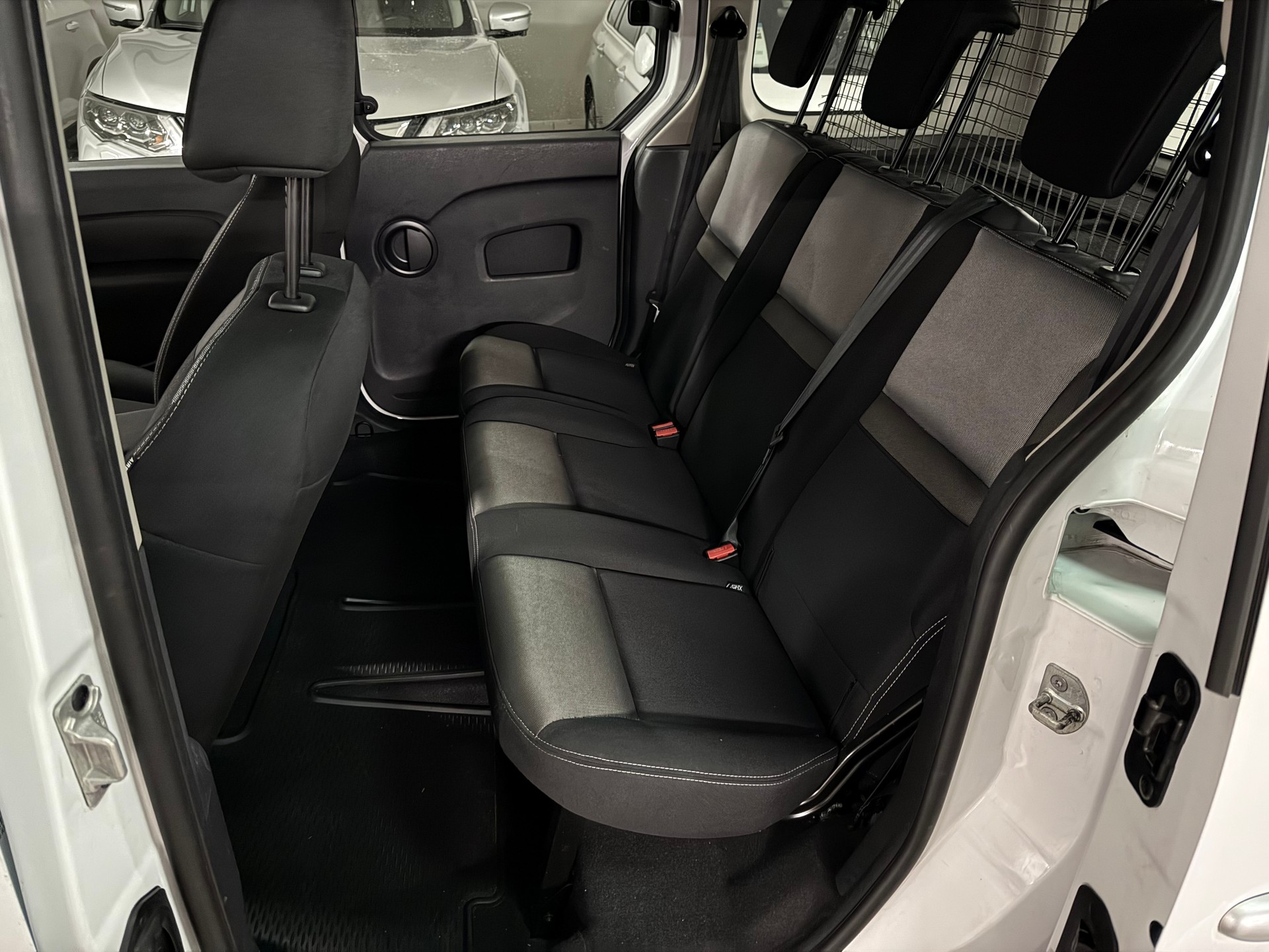 RENAULT Kangoo 1.5 dCi Zen+-image-11
